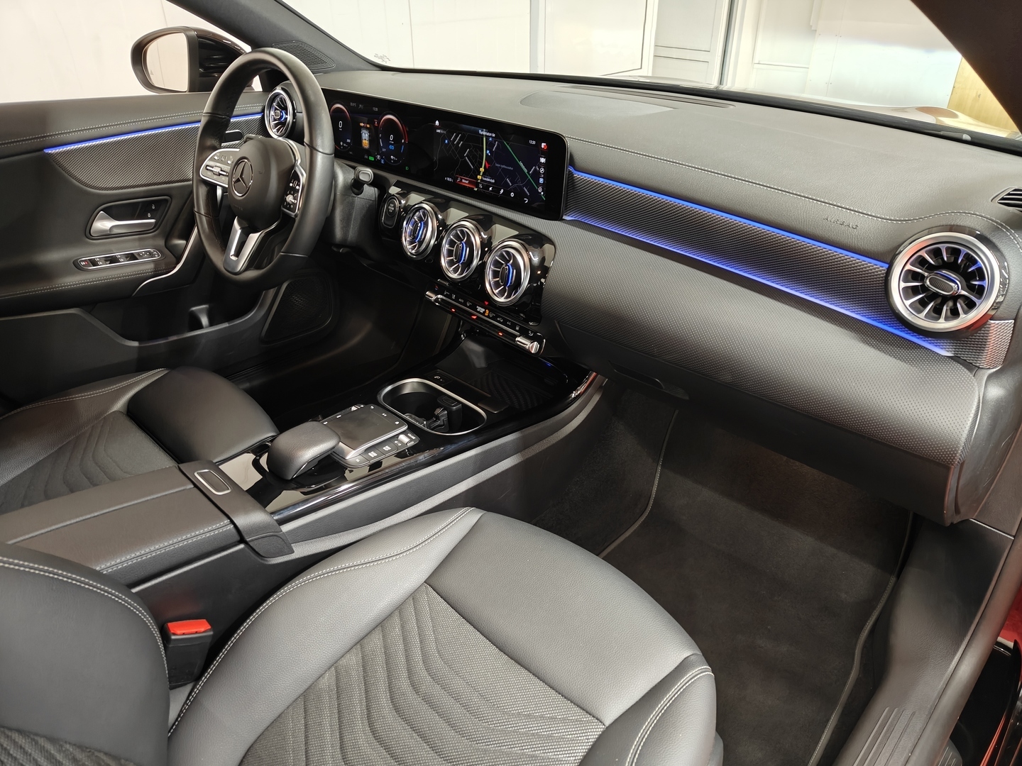MERCEDES-BENZ CLA 2023