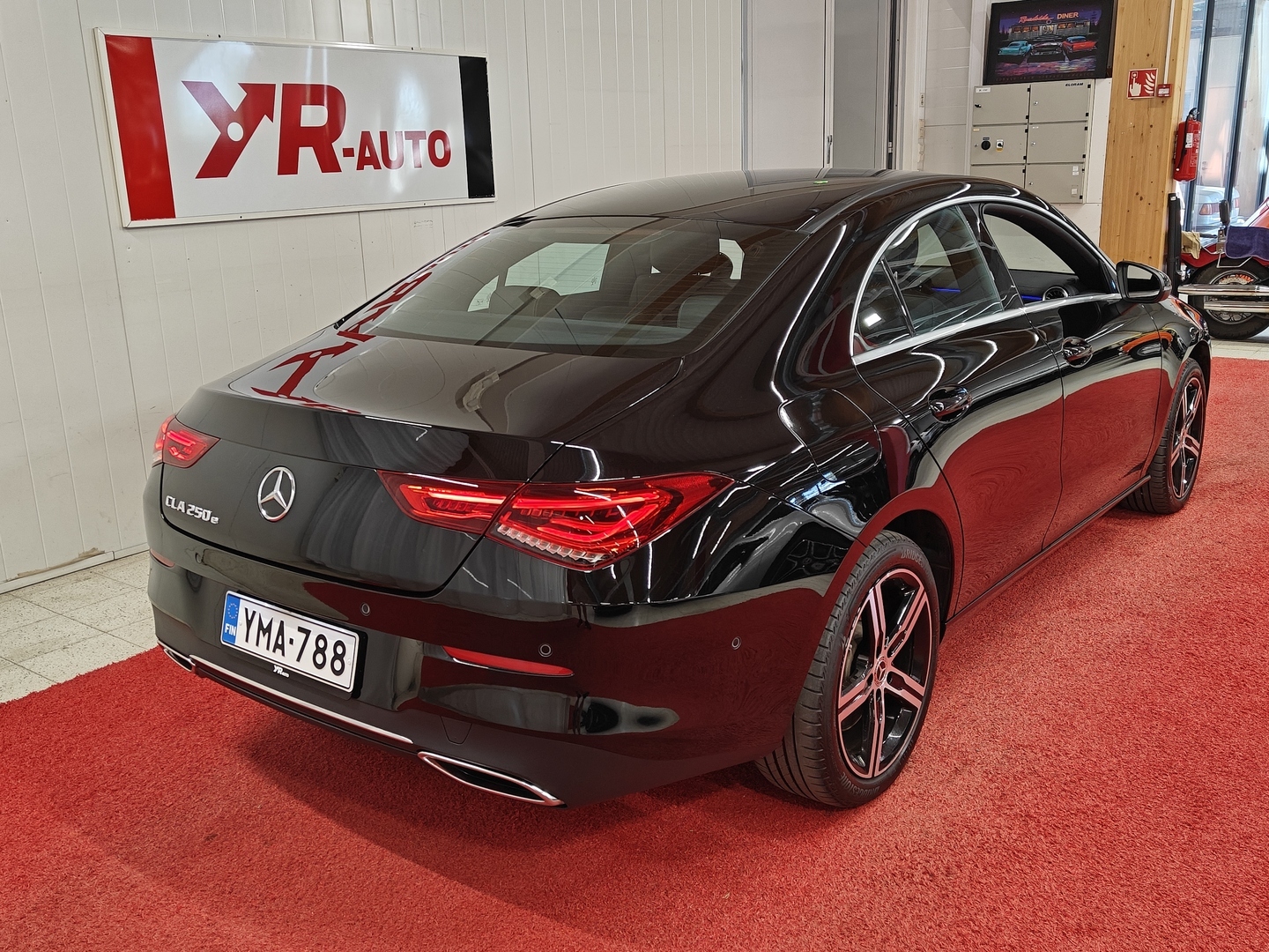 MERCEDES-BENZ CLA 2023