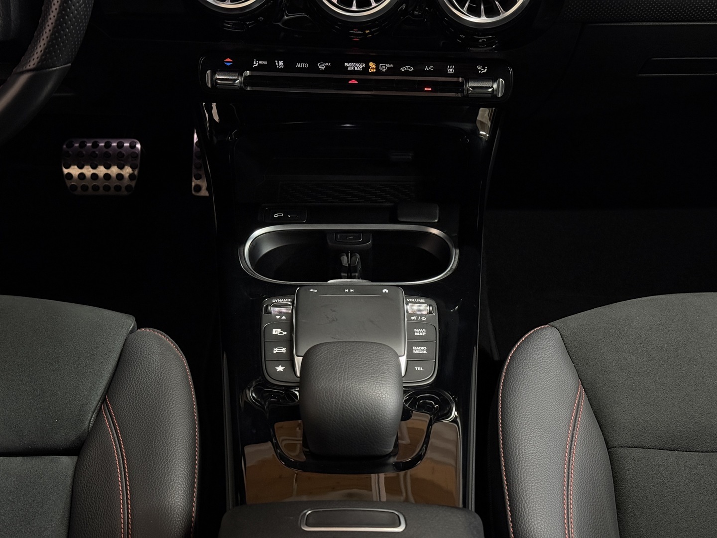 MERCEDES-BENZ CLA 2023