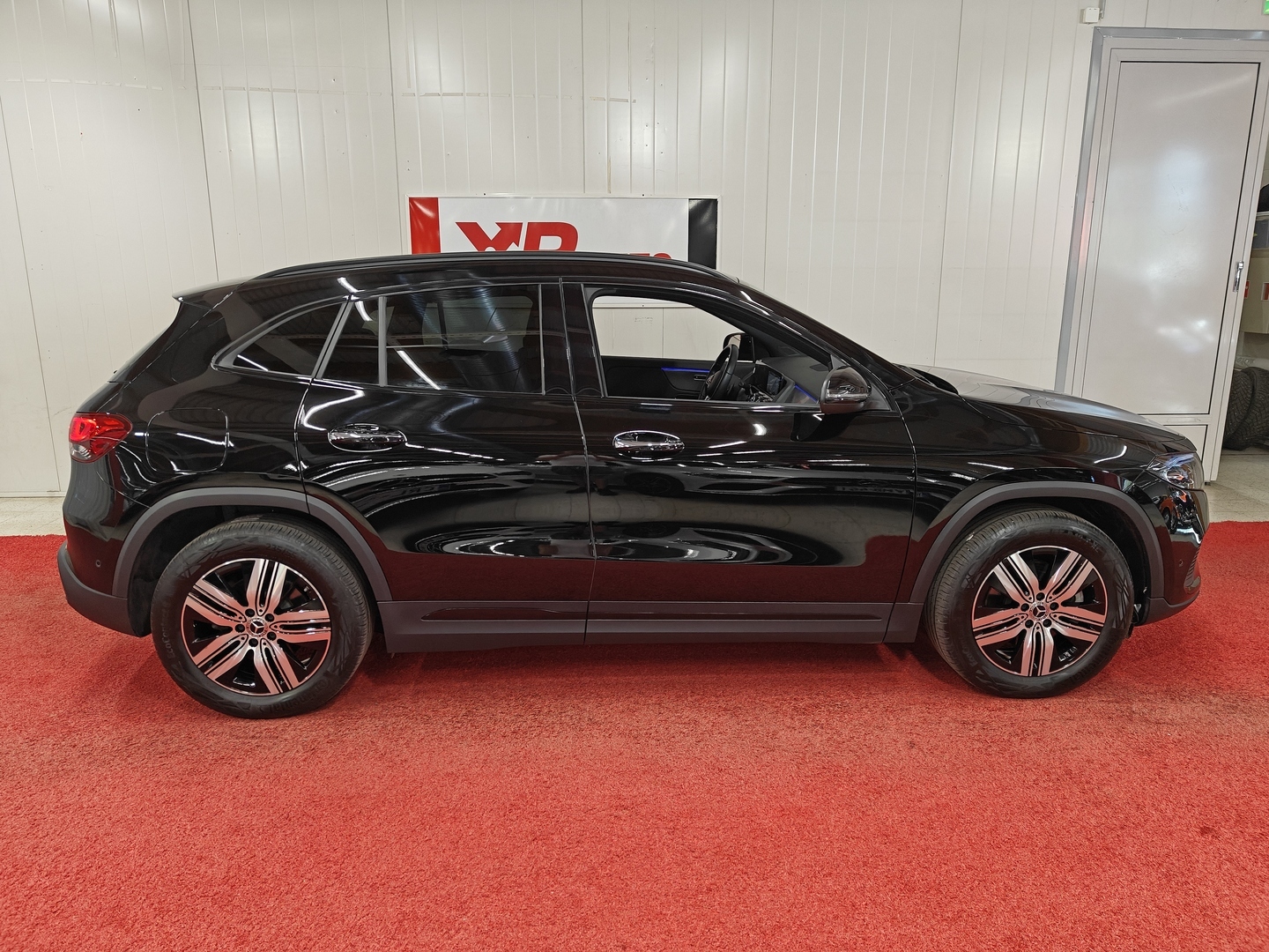 MERCEDES-BENZ EQA 2023