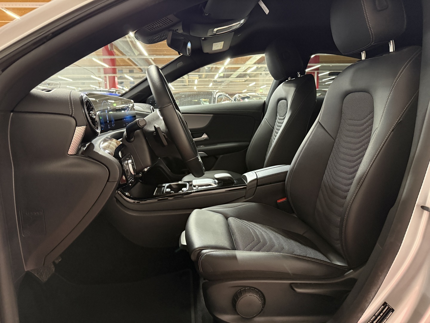 MERCEDES-BENZ CLA 2023