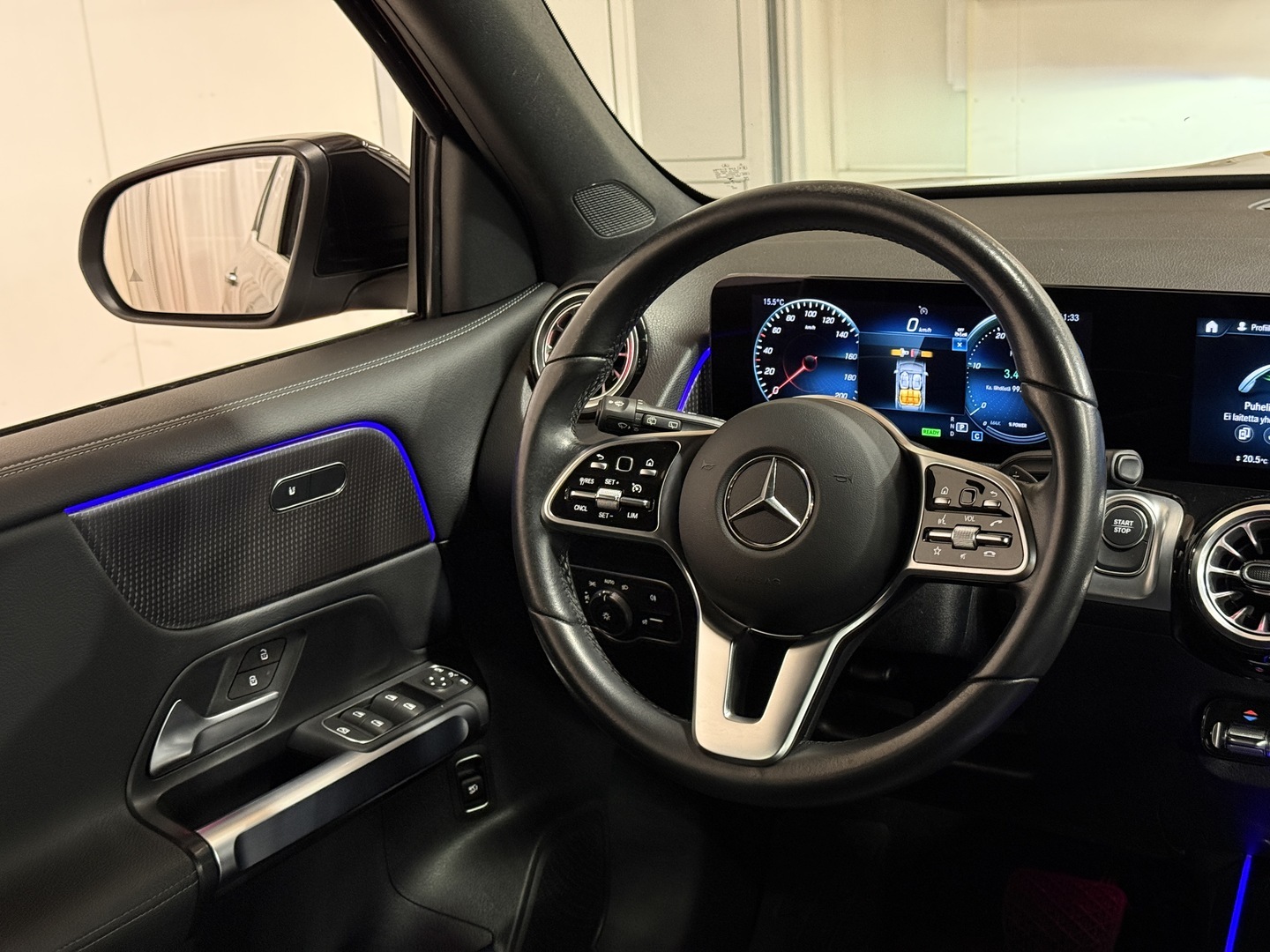 MERCEDES-BENZ EQB 2023