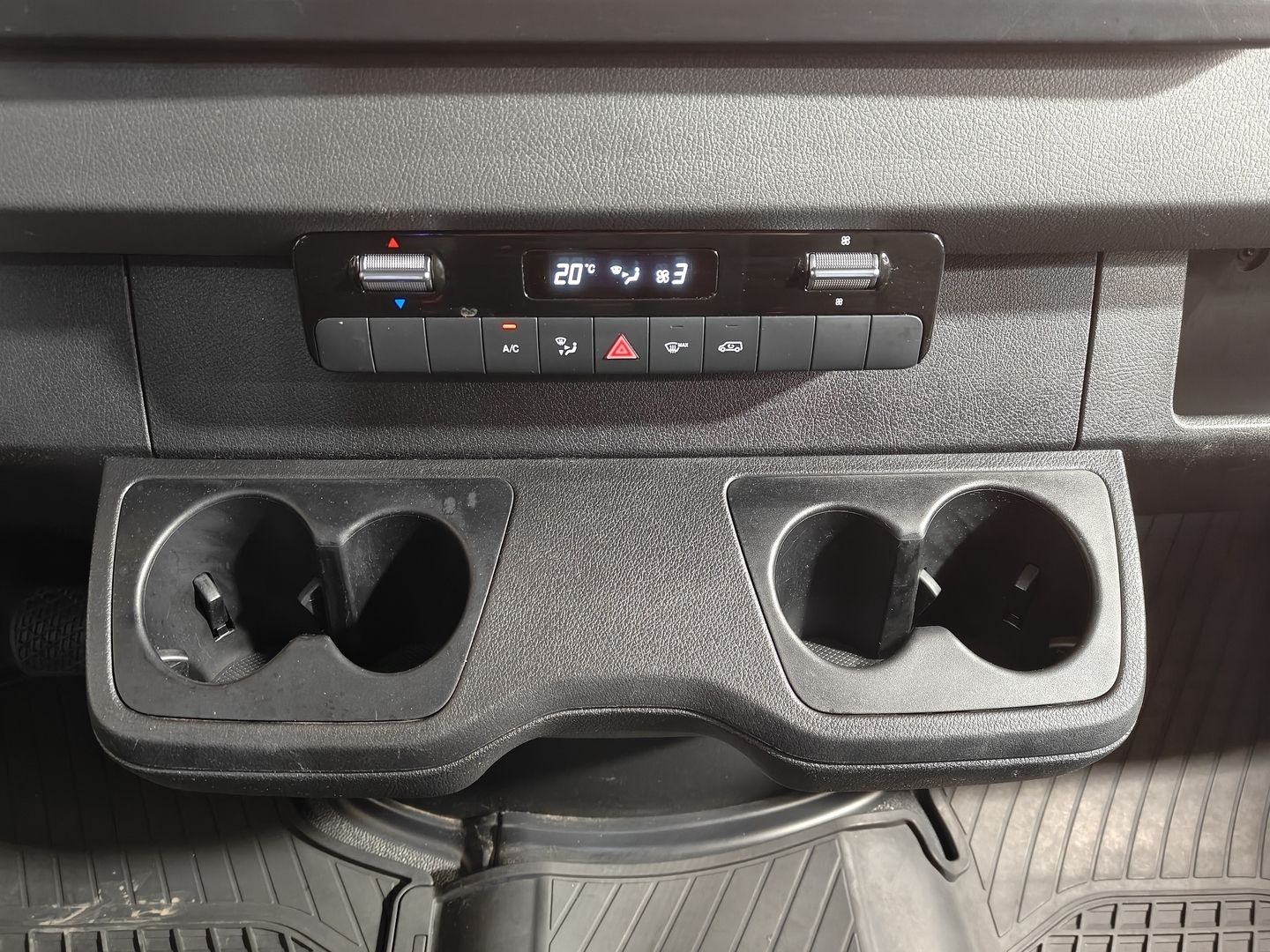 MERCEDES-BENZ Sprinter 2020