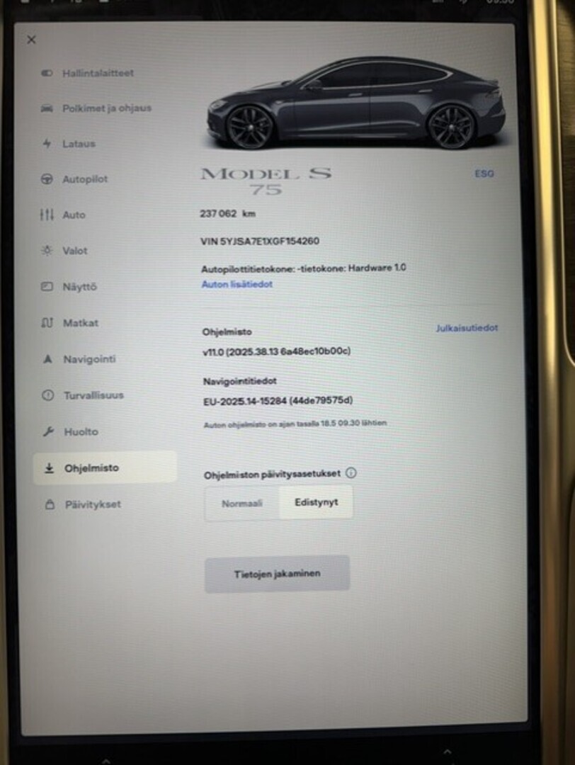 TESLA Model S 2016