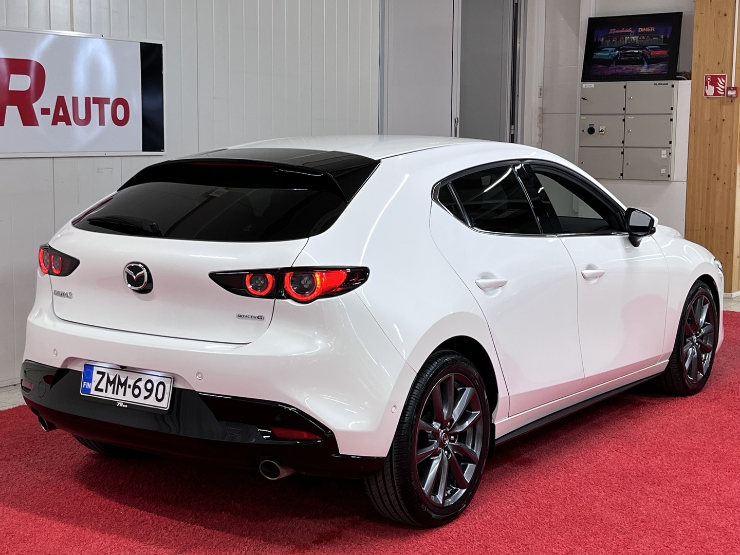MAZDA 3 2019