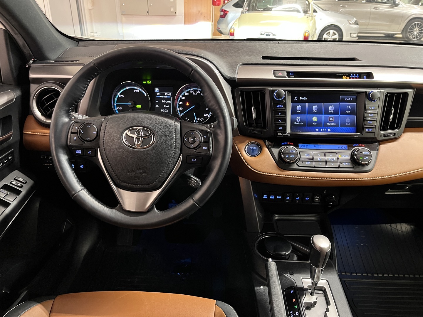 TOYOTA RAV4 2018