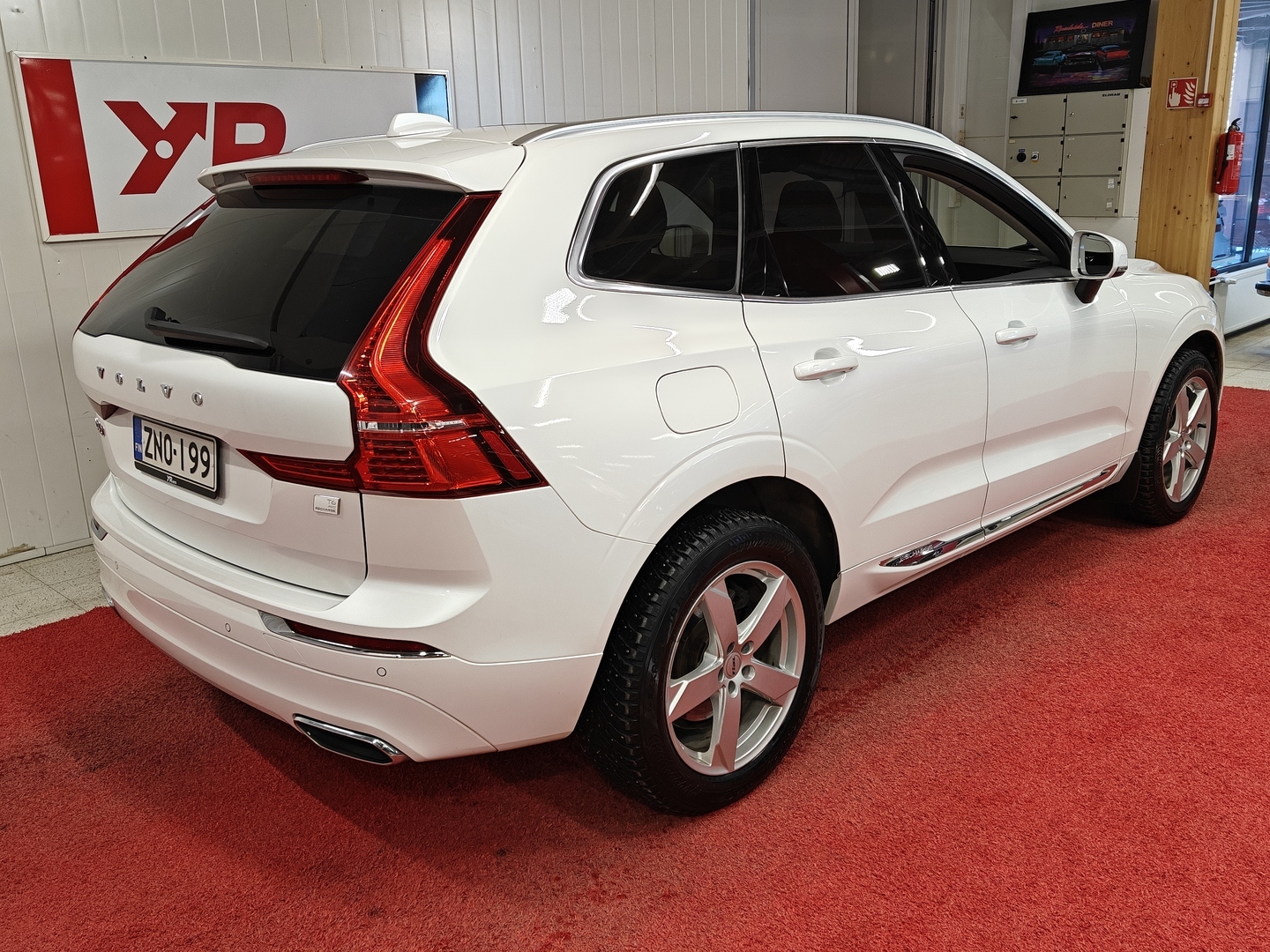 VOLVO XC60 2021