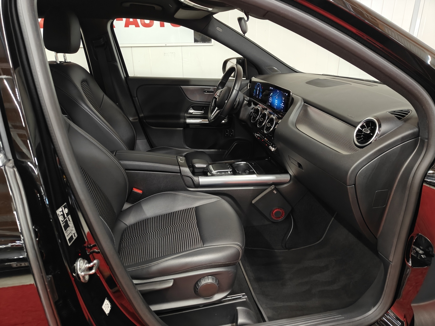 MERCEDES-BENZ GLA 2022
