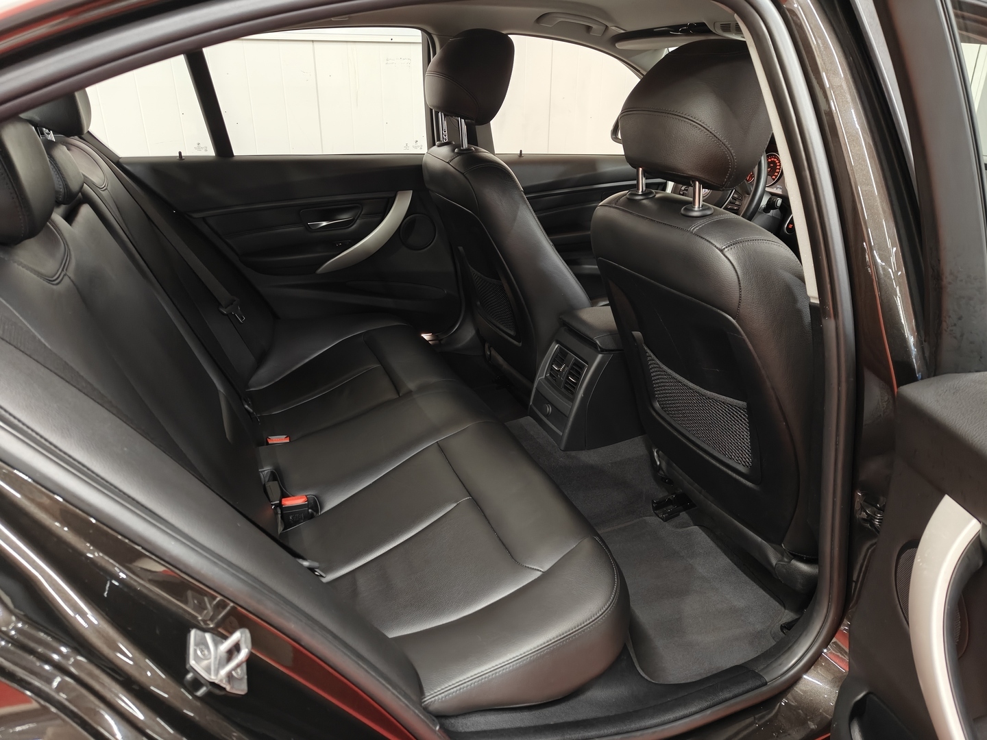 BMW 330 2017