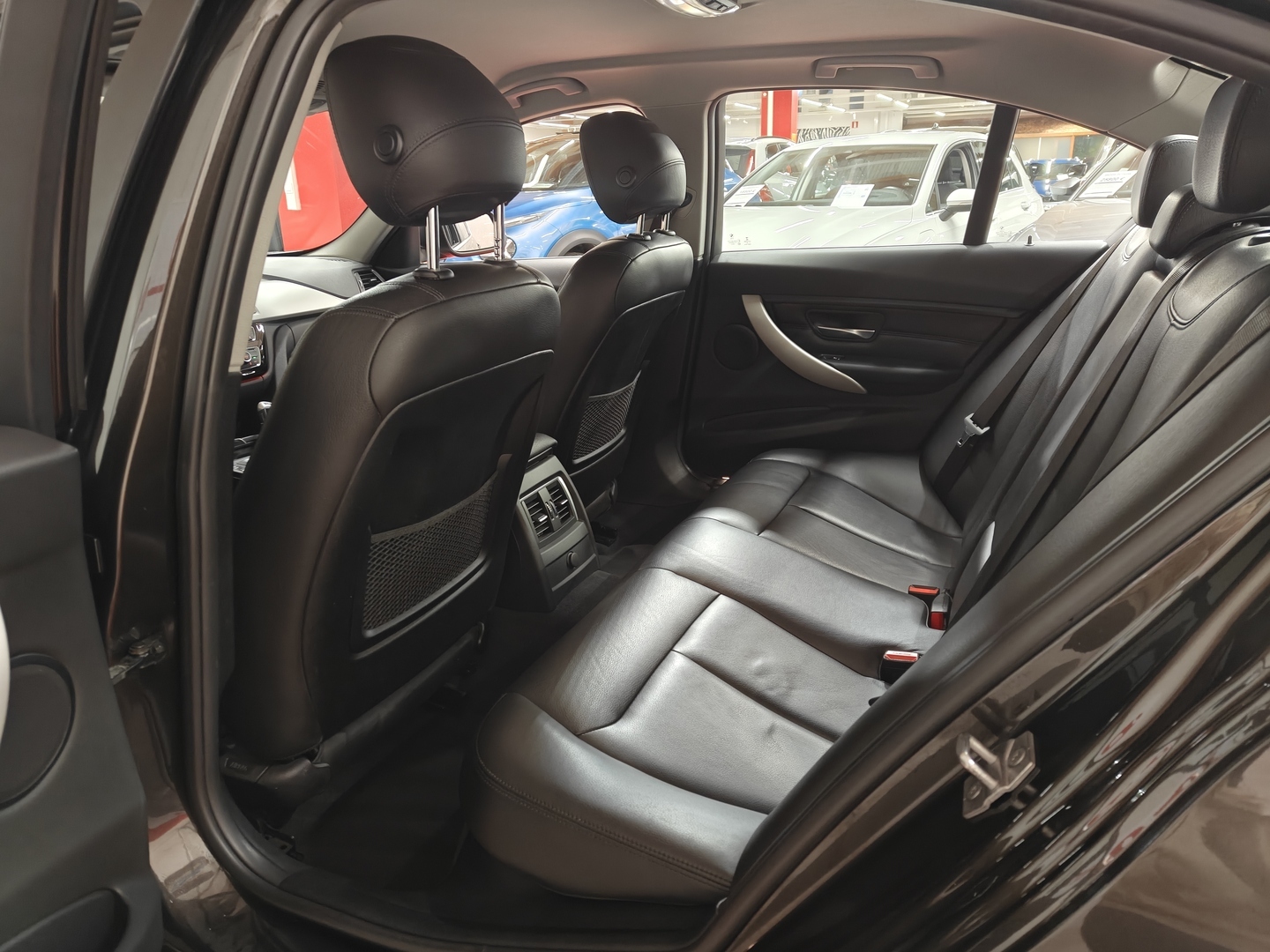 BMW 330 2017