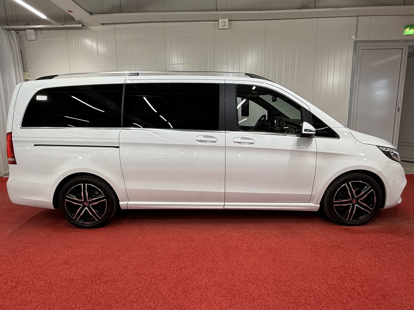 MERCEDES-BENZ V 2018
