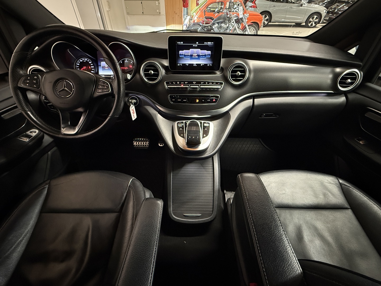 MERCEDES-BENZ V 2018