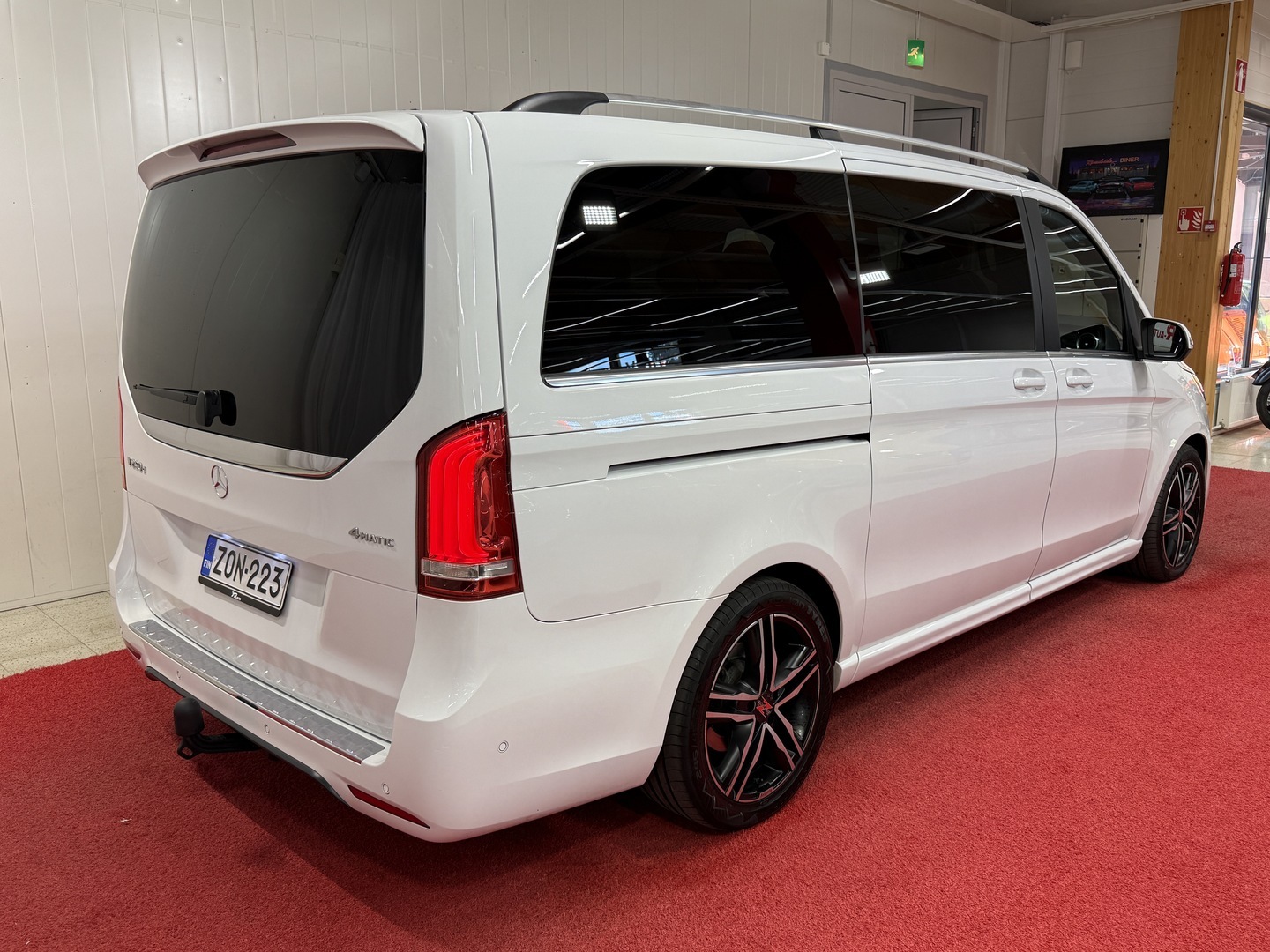 MERCEDES-BENZ V 2018