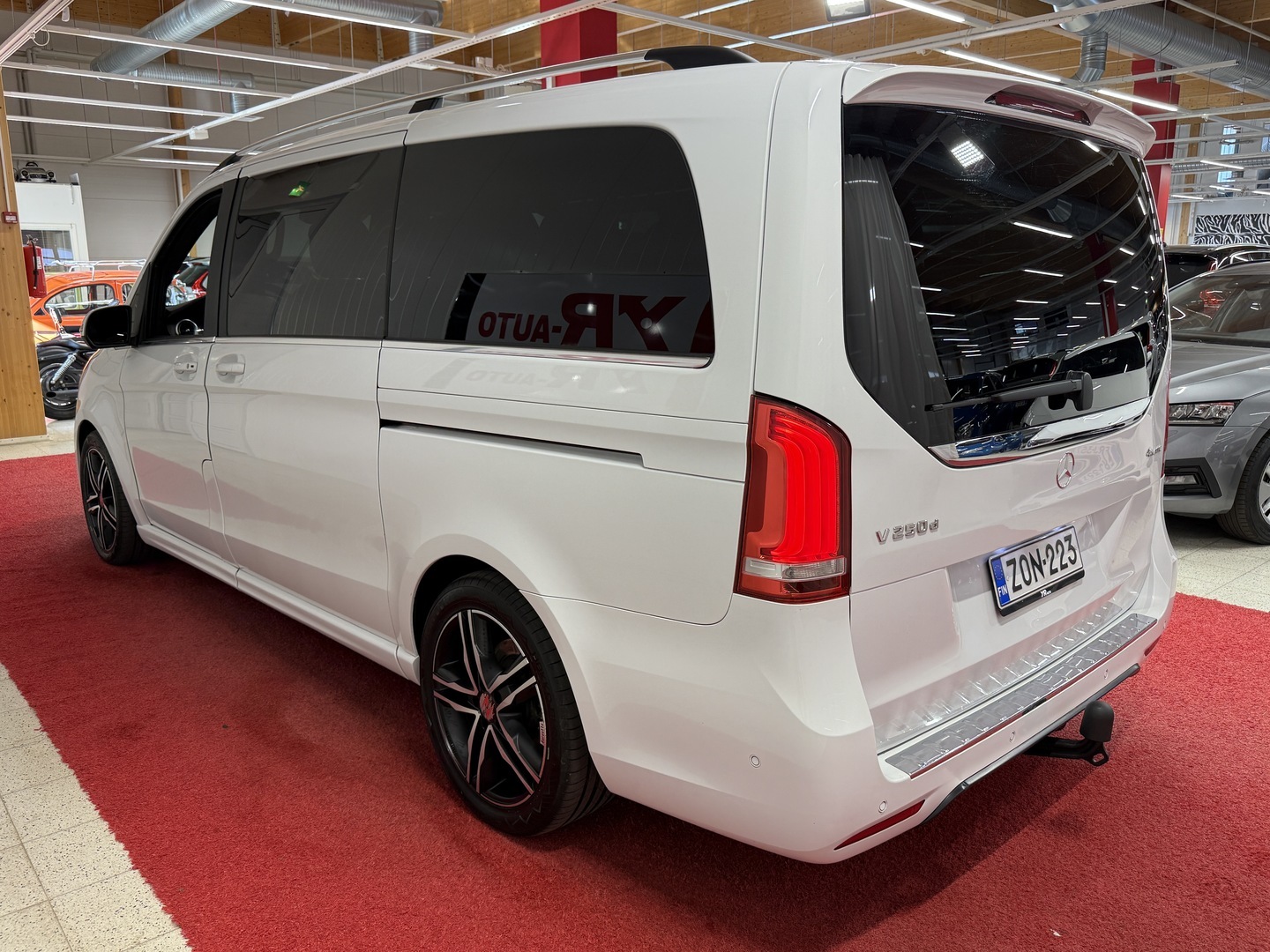 MERCEDES-BENZ V 2018