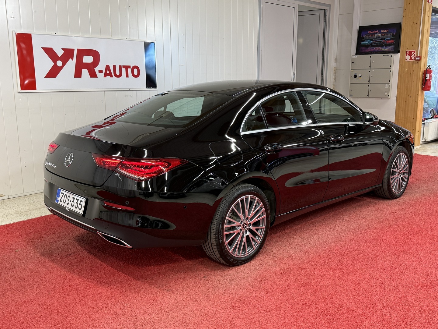 MERCEDES-BENZ CLA 3