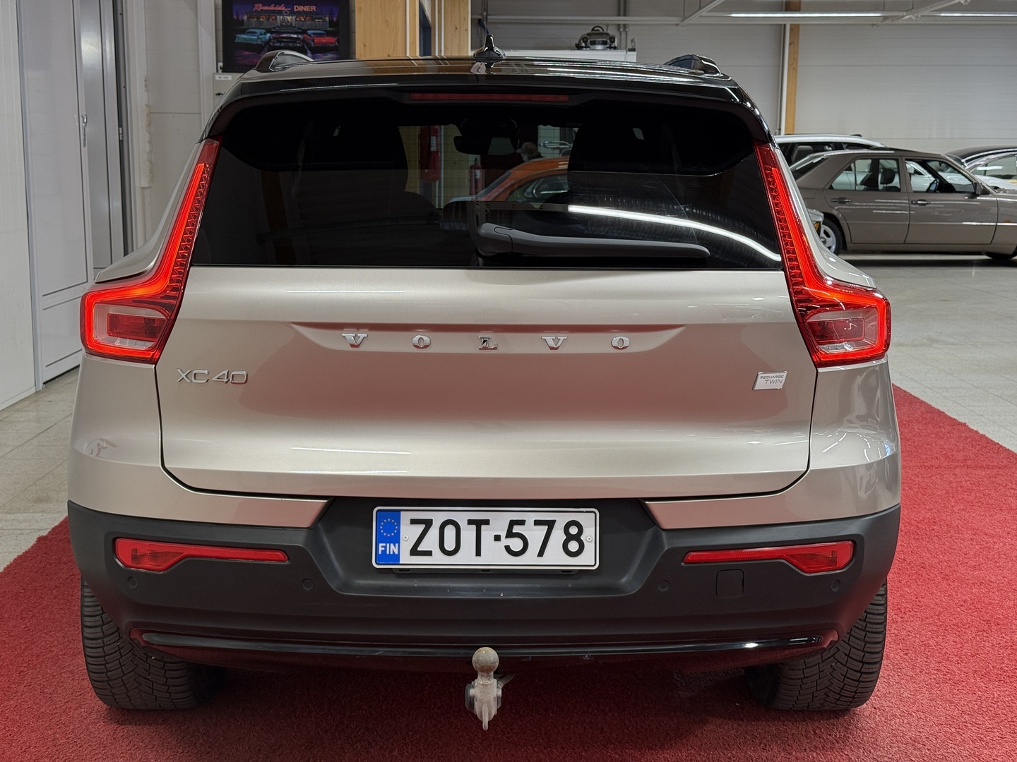 VOLVO XC40 2023