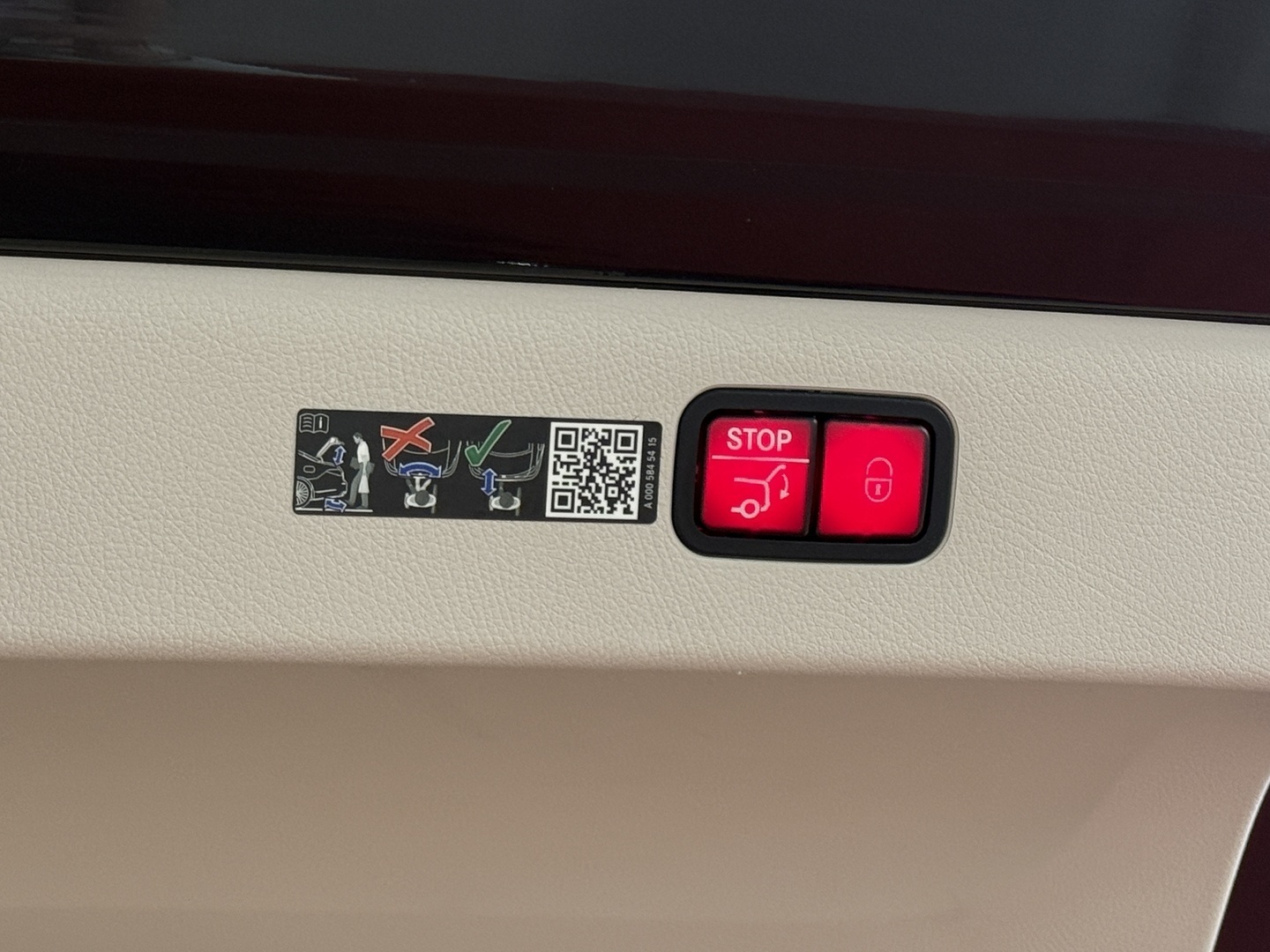 MERCEDES-BENZ EQS 18