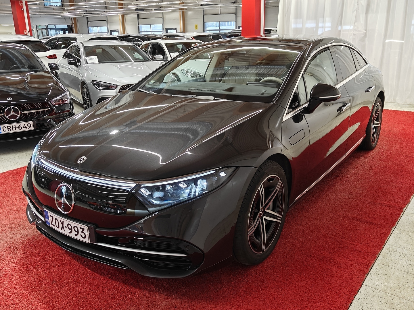 MERCEDES-BENZ EQS 7
