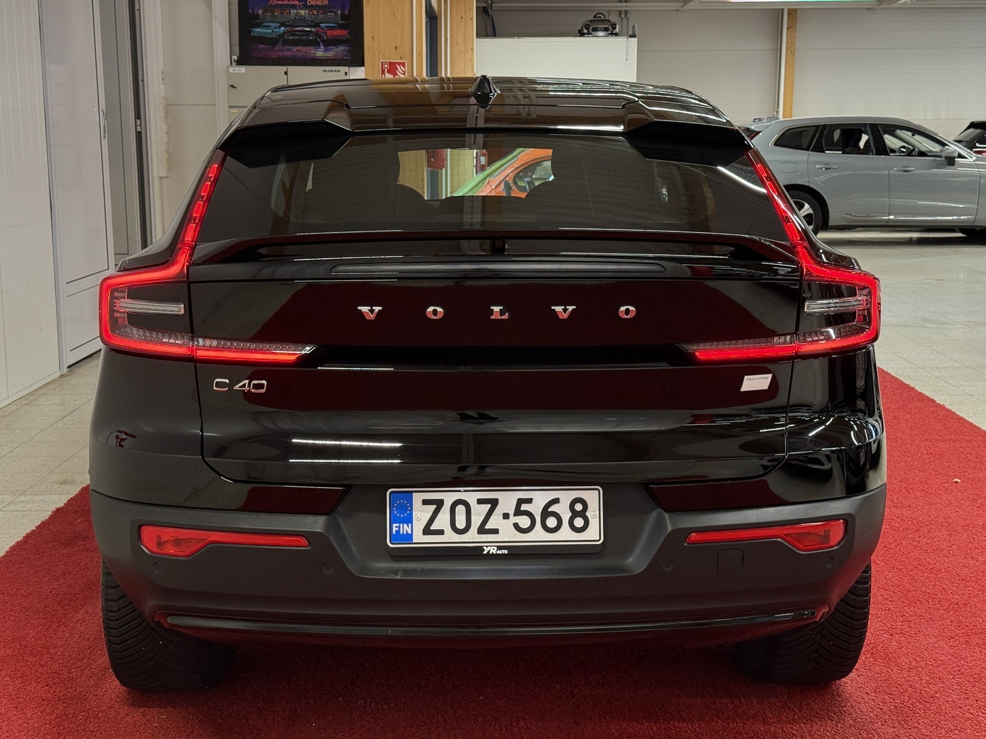 VOLVO C40 2023