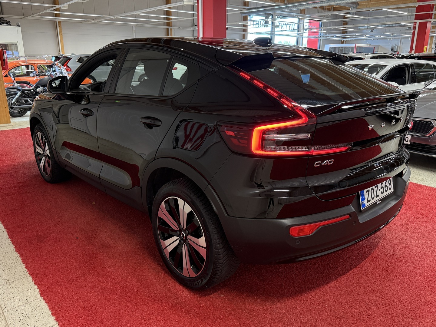 VOLVO C40 2023