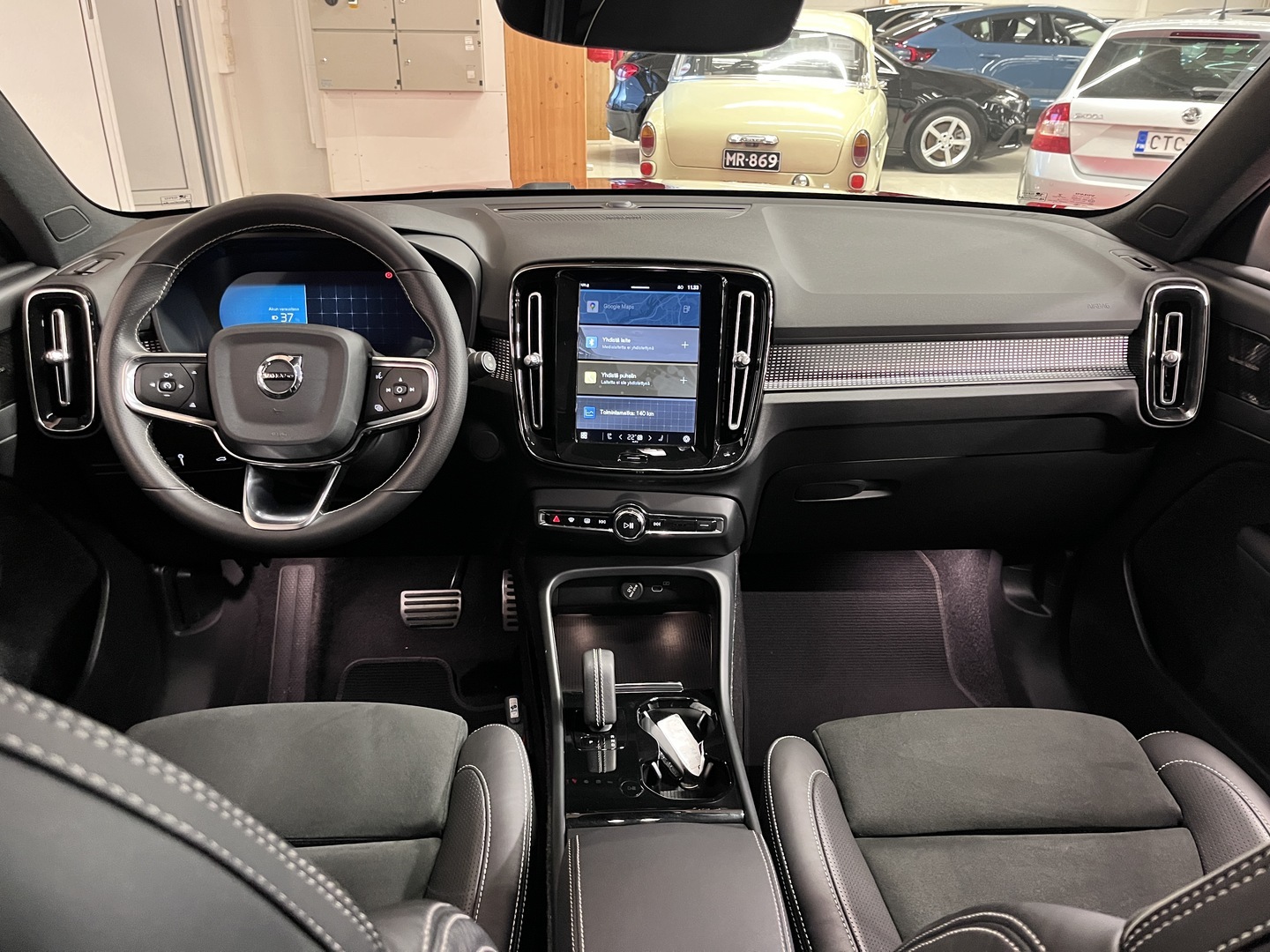 VOLVO XC40 2021