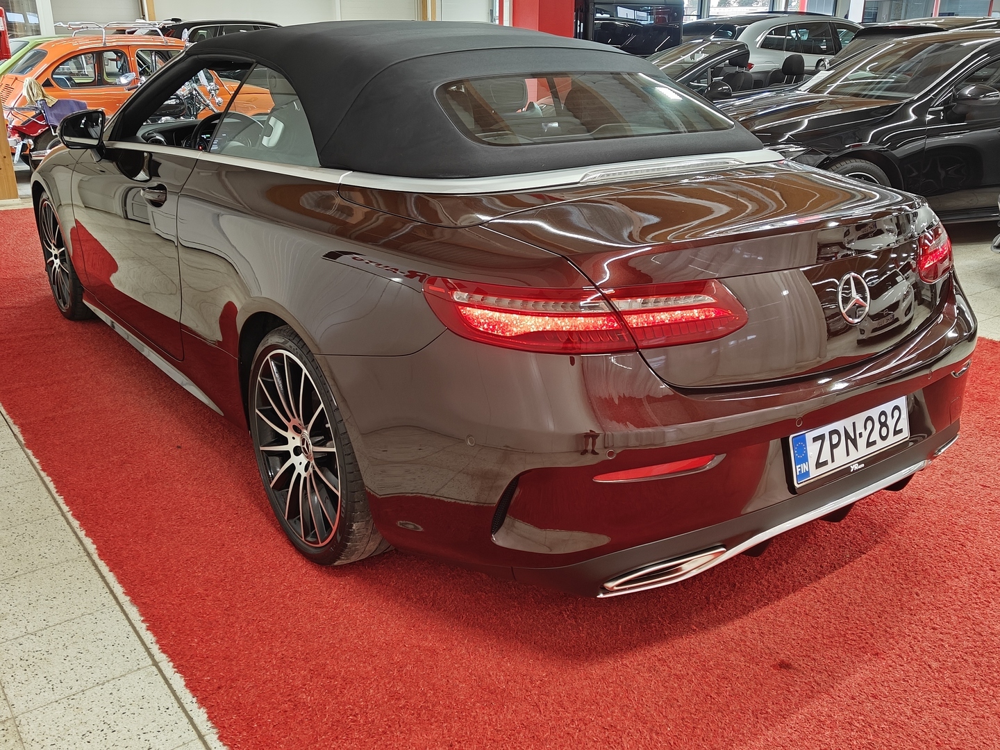 MERCEDES-BENZ E 2019