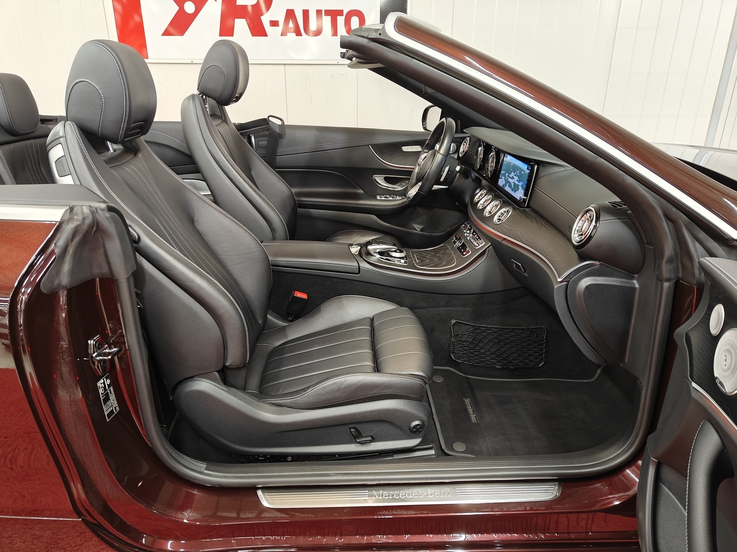 MERCEDES-BENZ E 2019