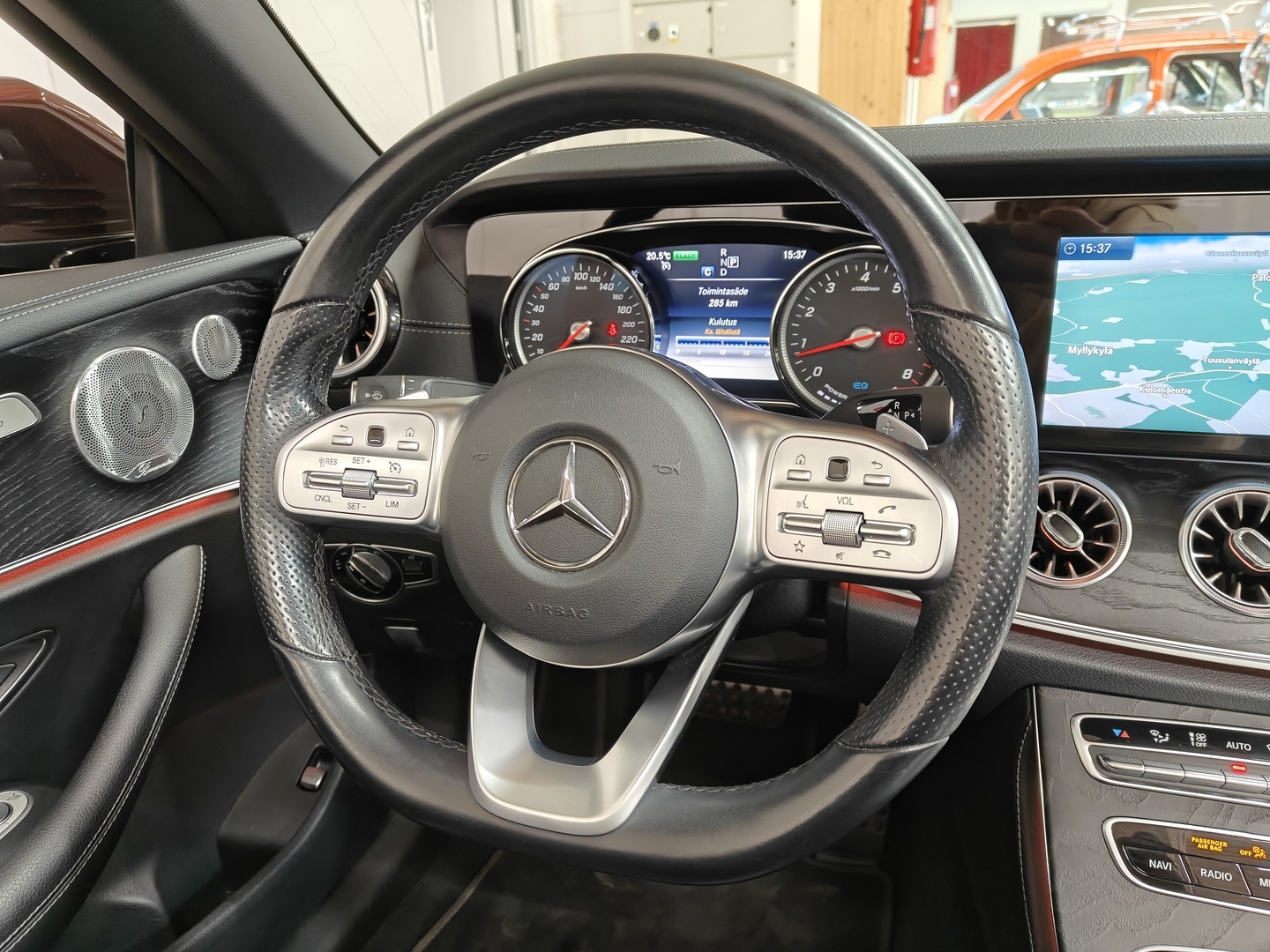 MERCEDES-BENZ E 2019
