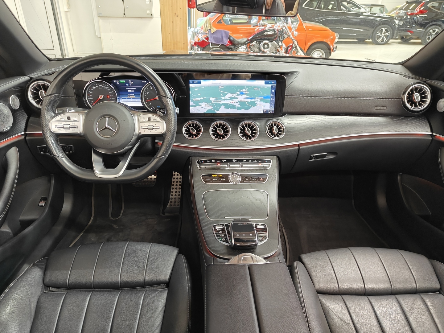 MERCEDES-BENZ E 2019