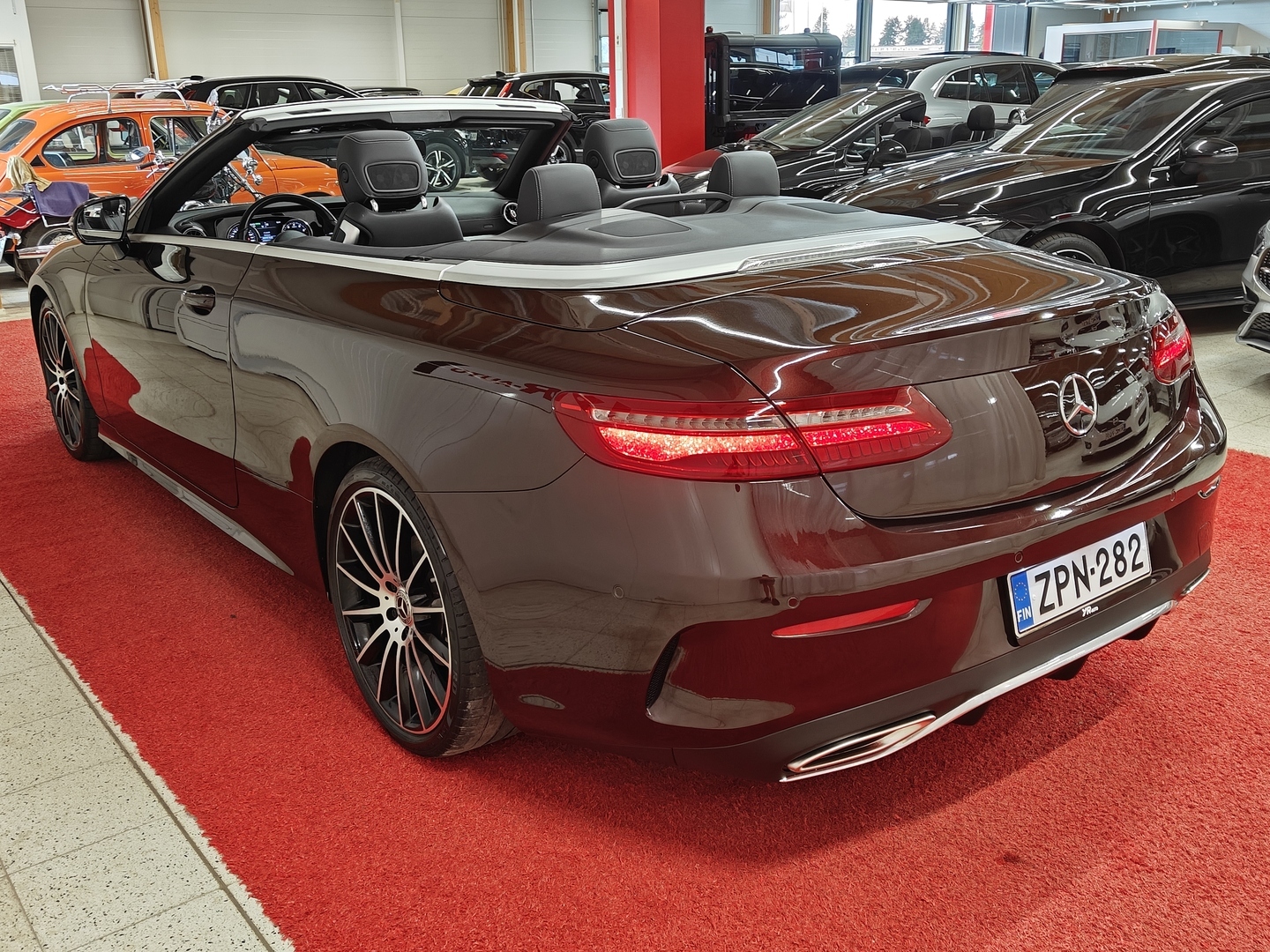MERCEDES-BENZ E 2019