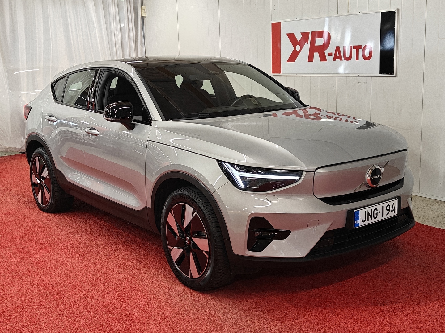 VOLVO C40 1