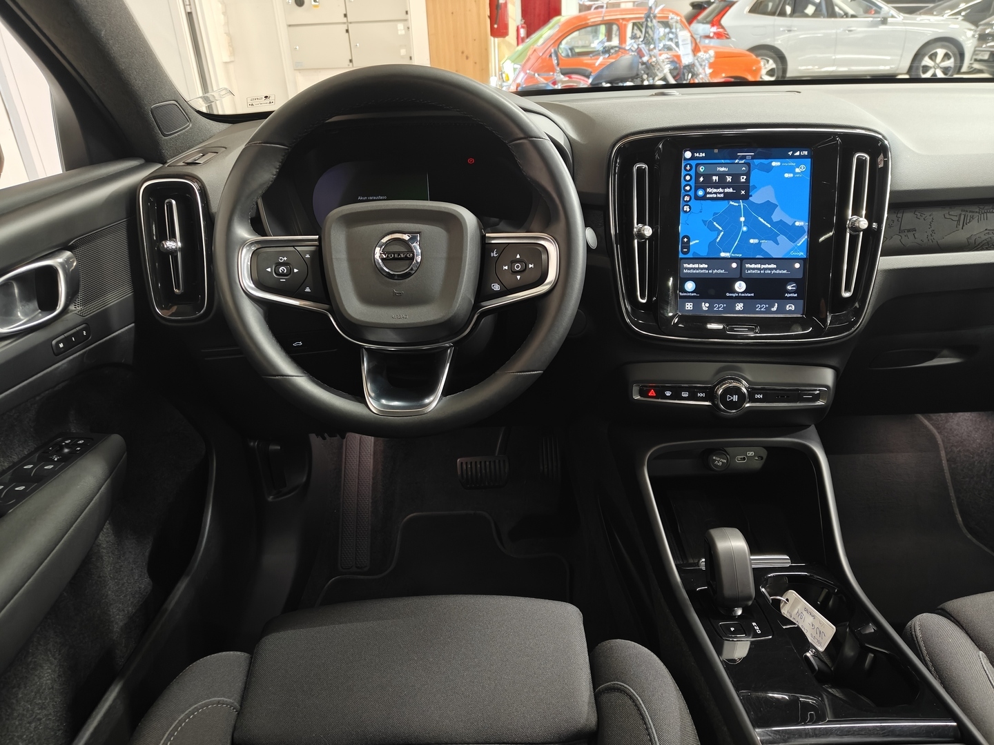 VOLVO C40 11