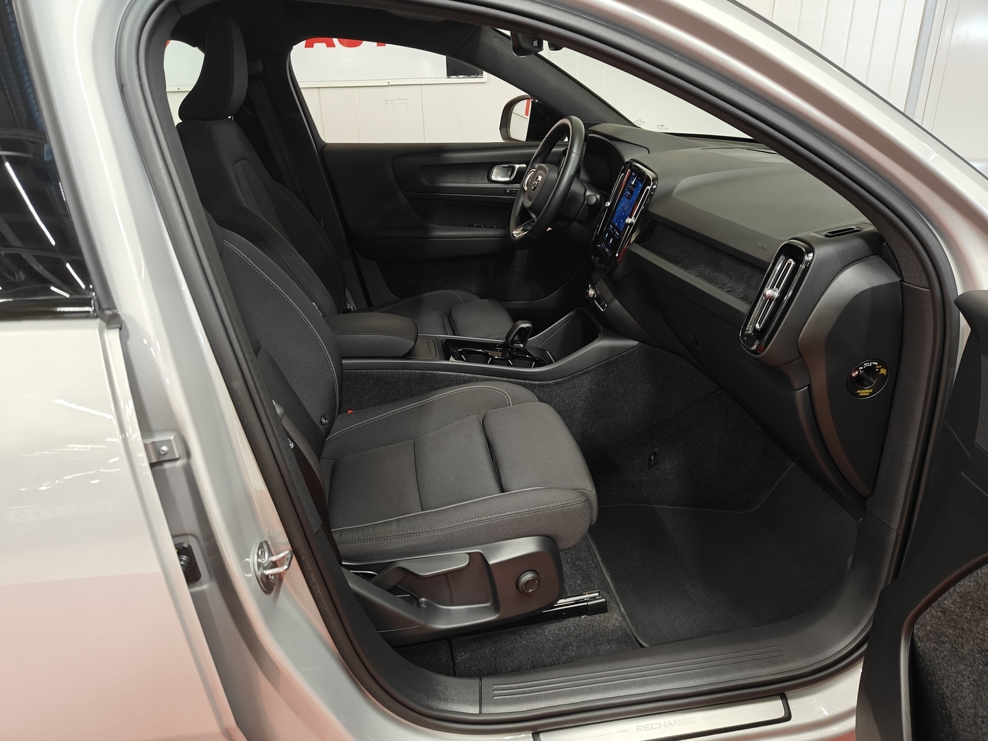 VOLVO C40 20