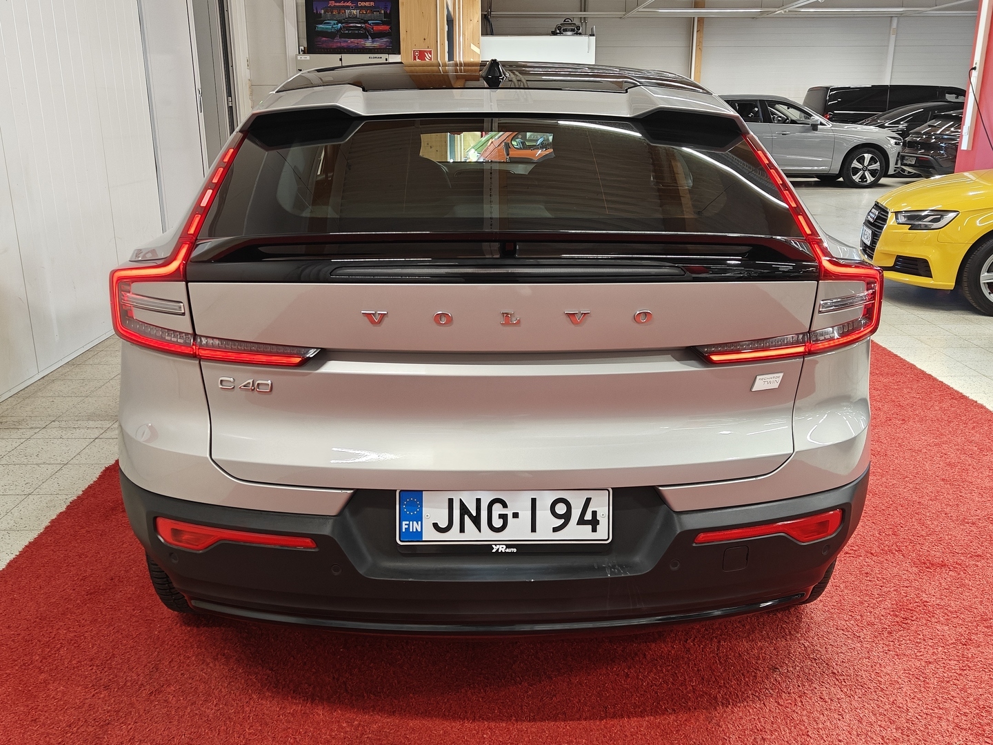 VOLVO C40 4