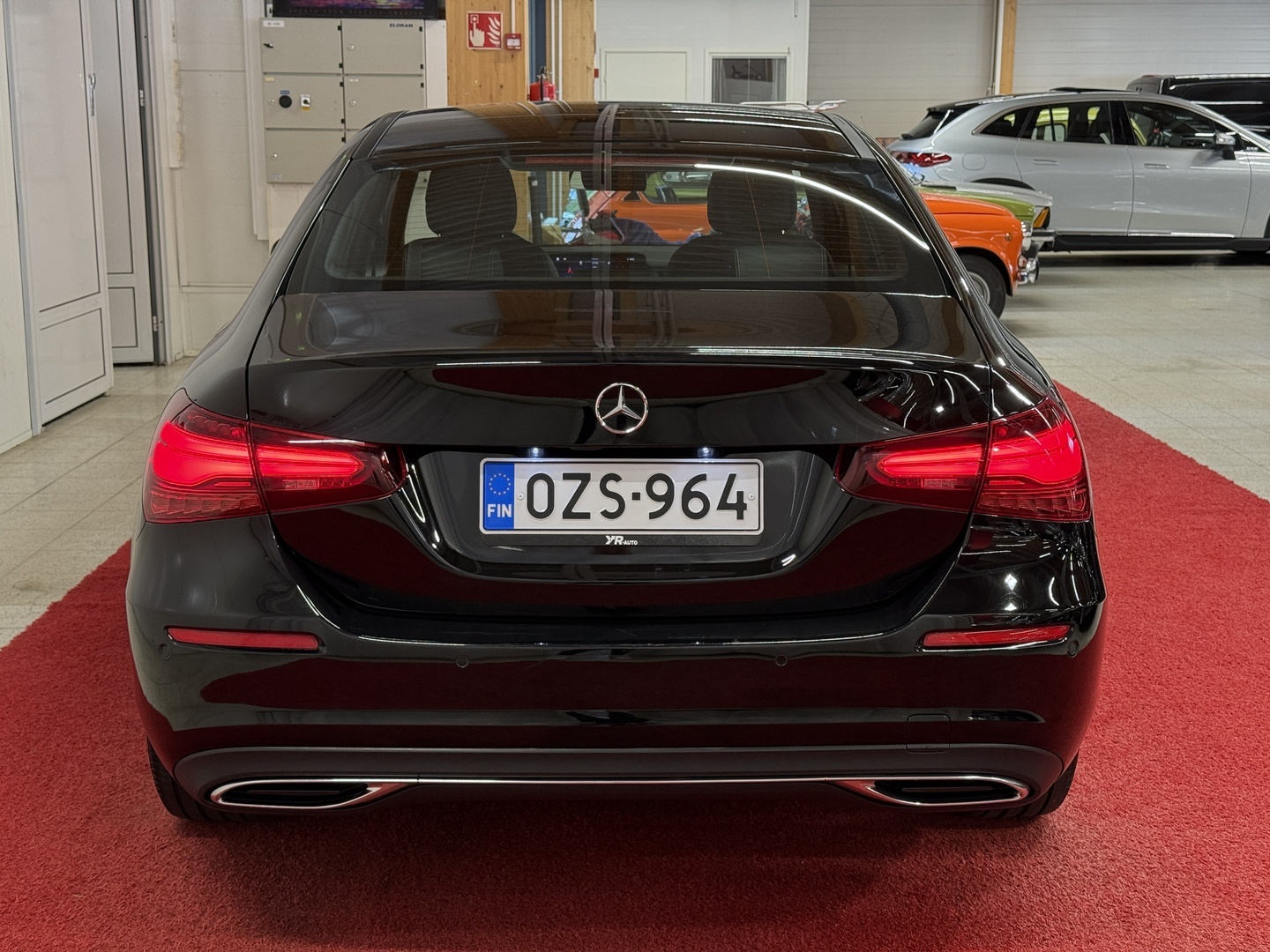 MERCEDES-BENZ A 2023