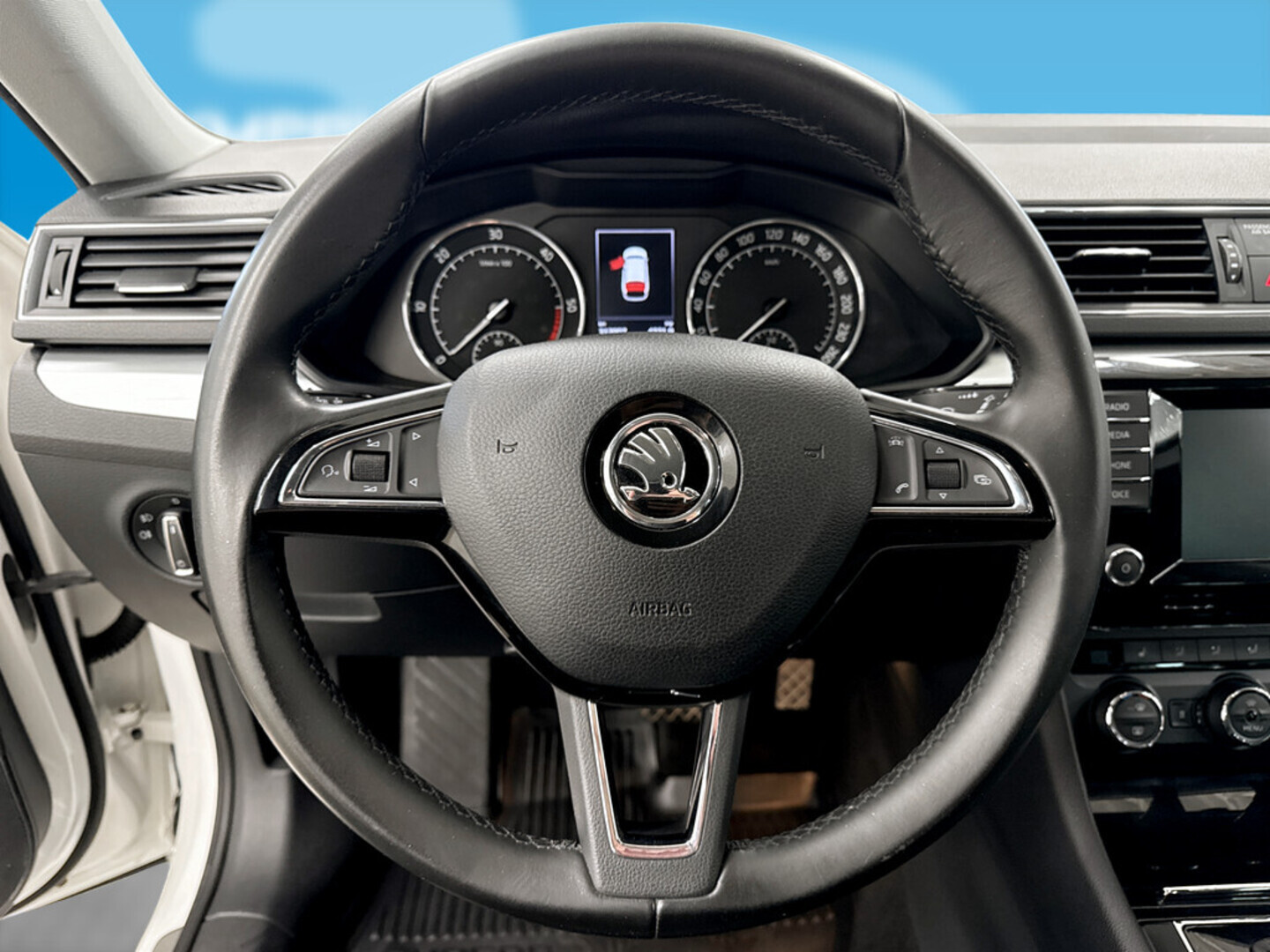 SKODA Superb 2016