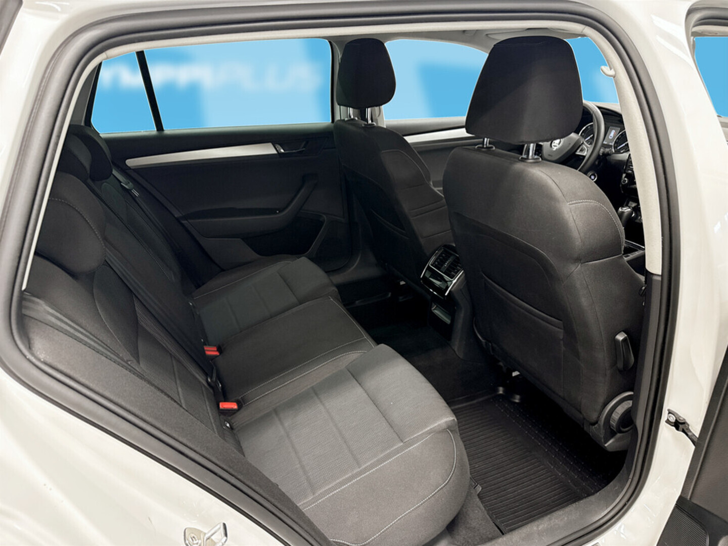 SKODA Superb 2016