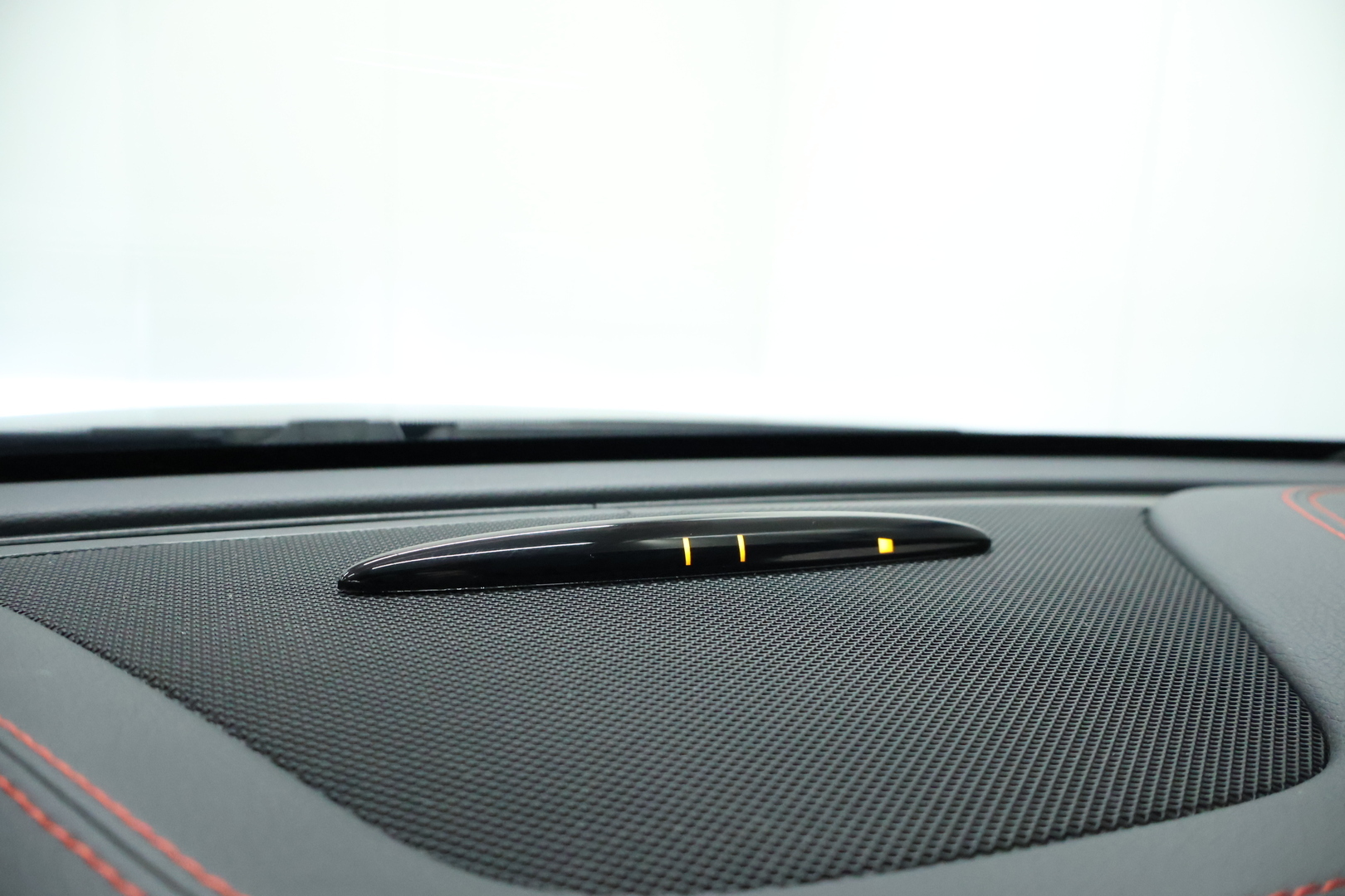 MERCEDES-BENZ CLA 2016