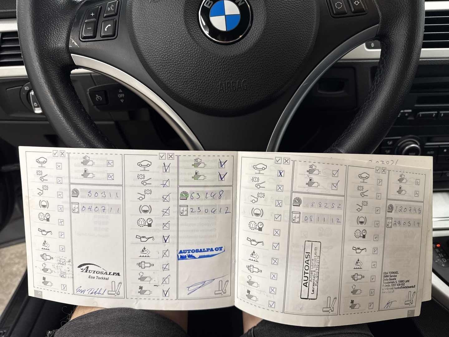 BMW 320 2010
