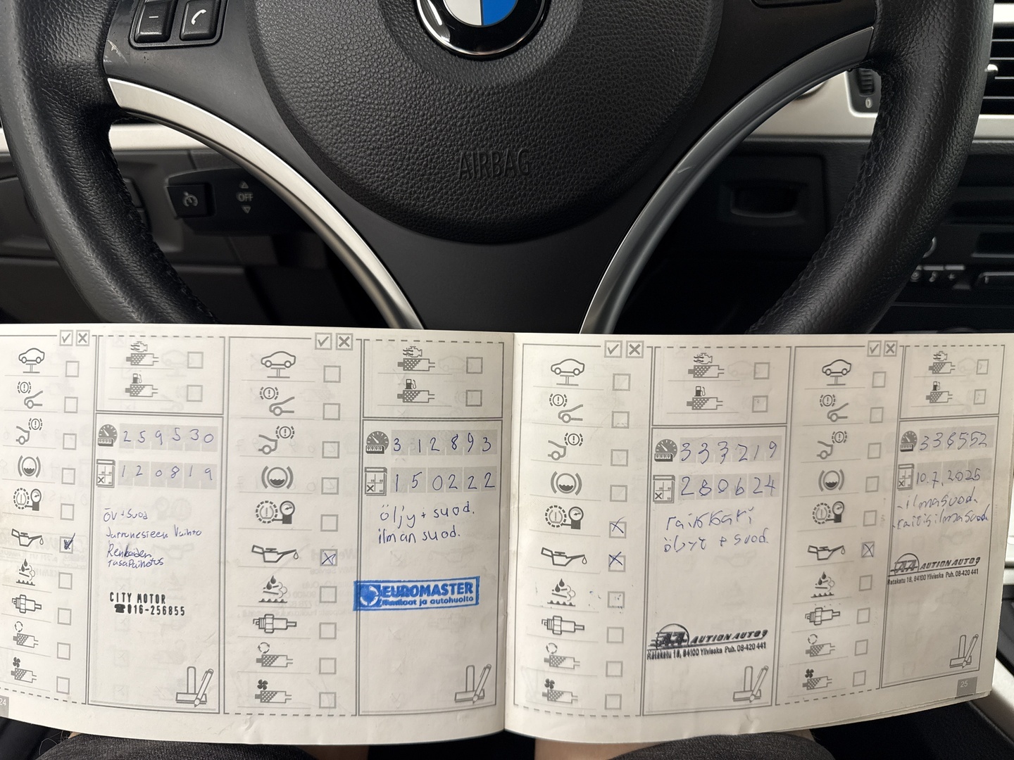 BMW 320 2010