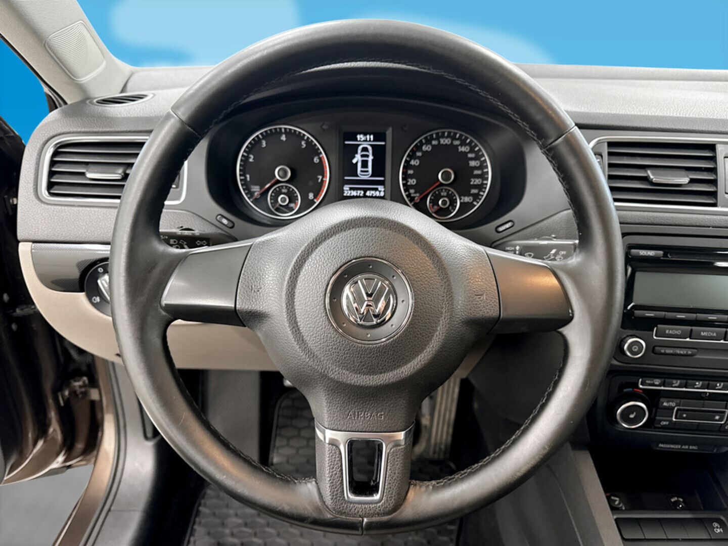 VOLKSWAGEN Jetta 2011