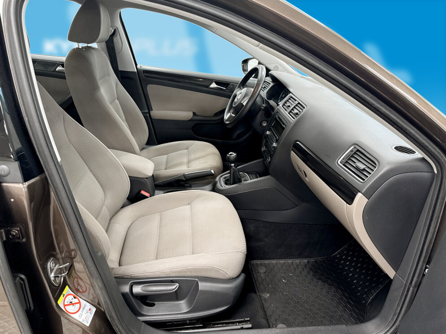 VOLKSWAGEN Jetta 2011