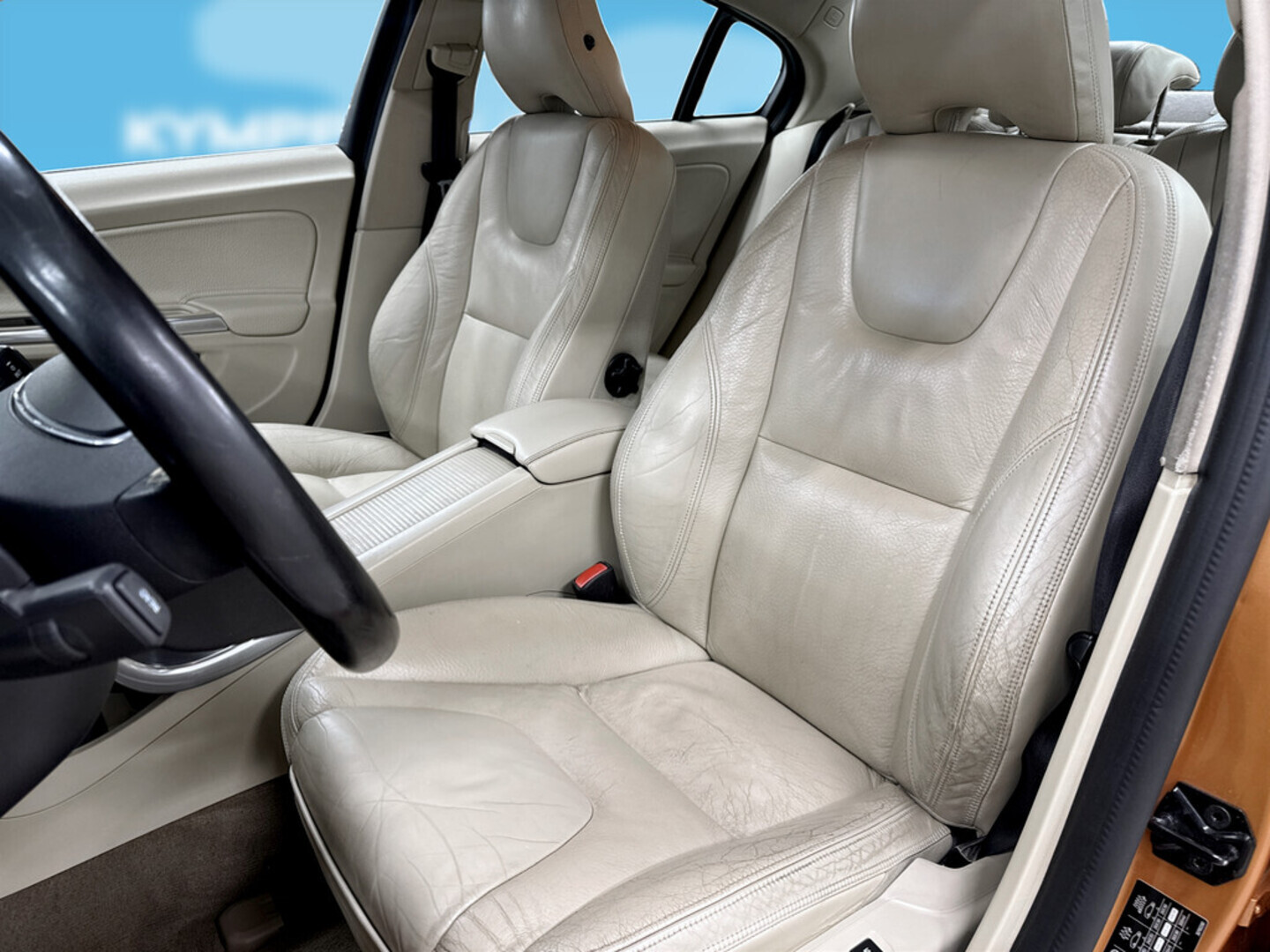 VOLVO S60 2011