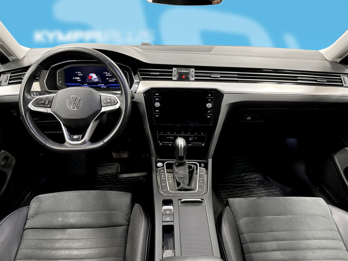 VOLKSWAGEN Passat 2022