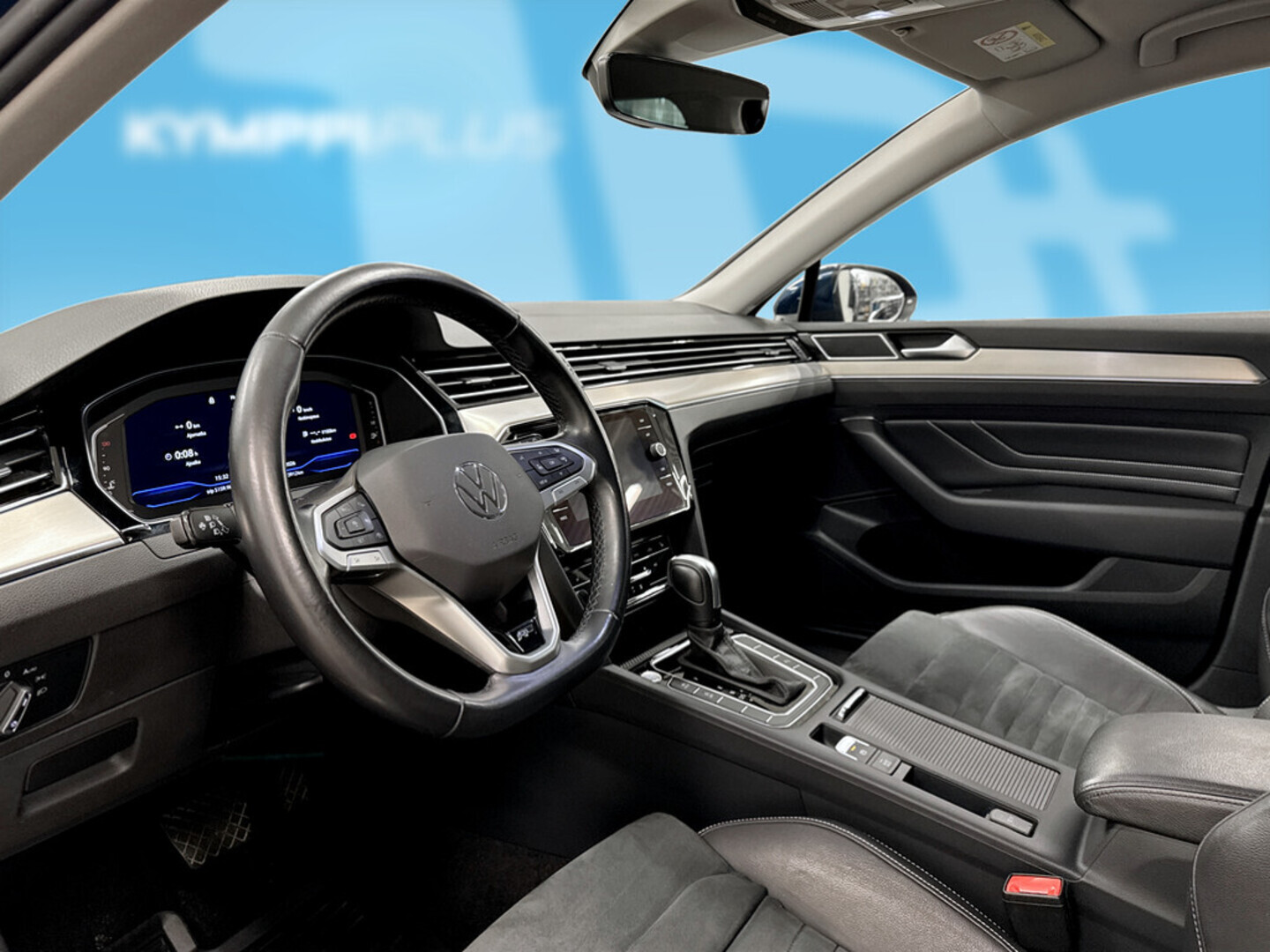 VOLKSWAGEN Passat 2022