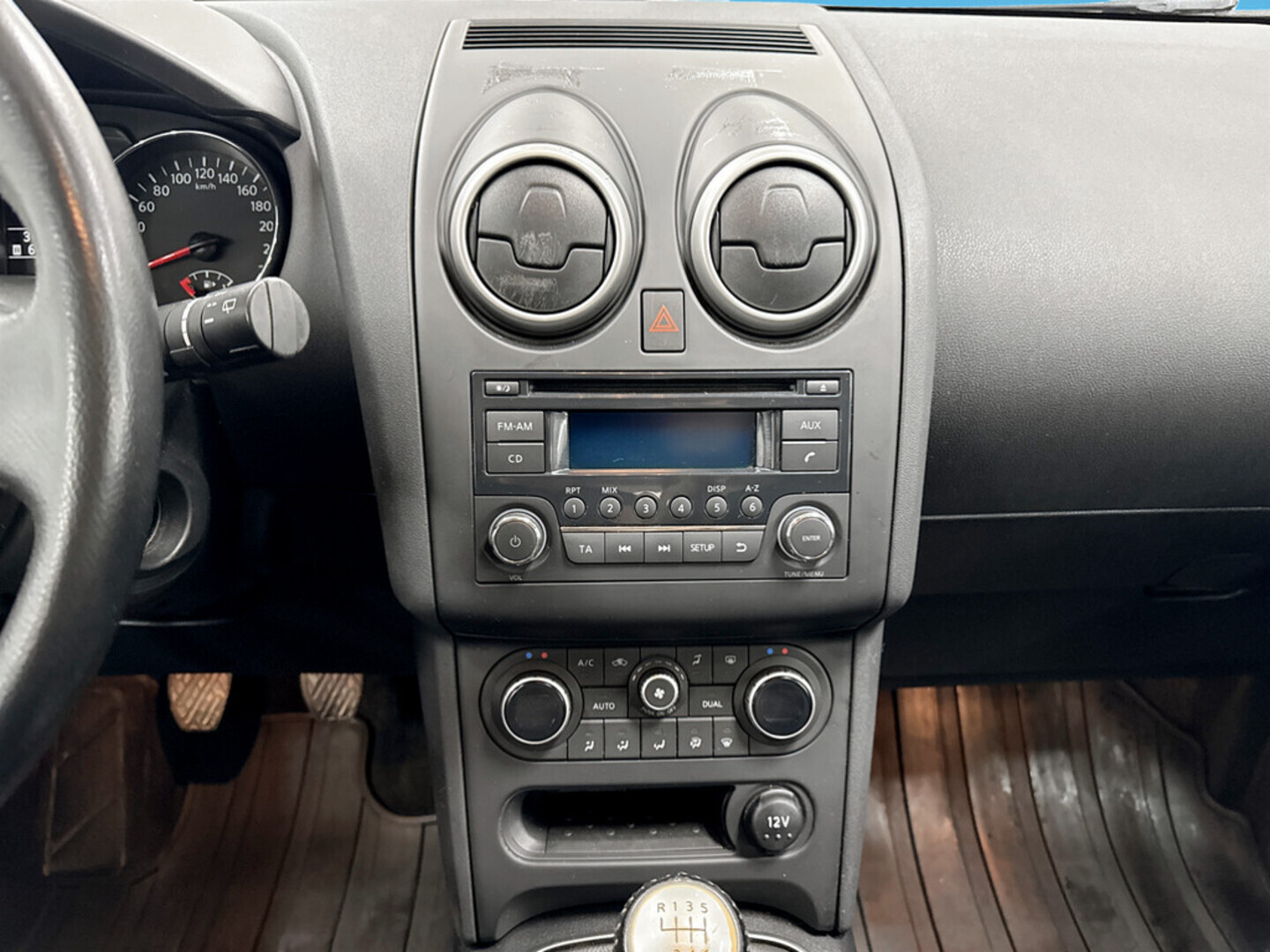 NISSAN Qashqai 2013