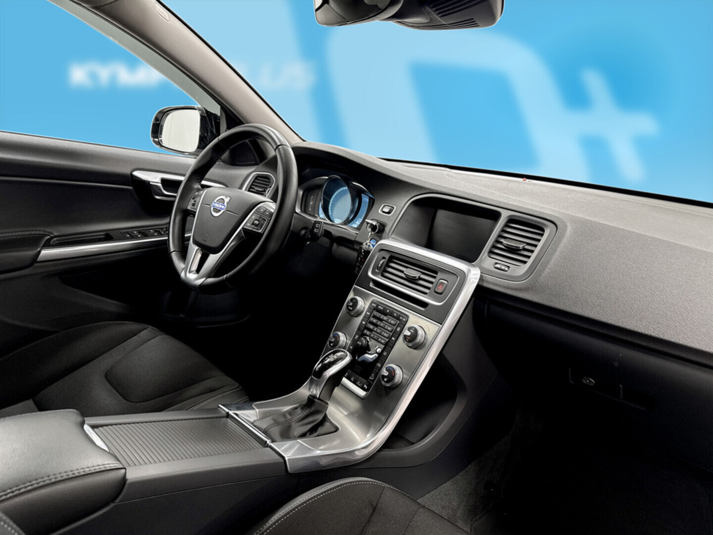VOLVO V60 Cross Country 2016