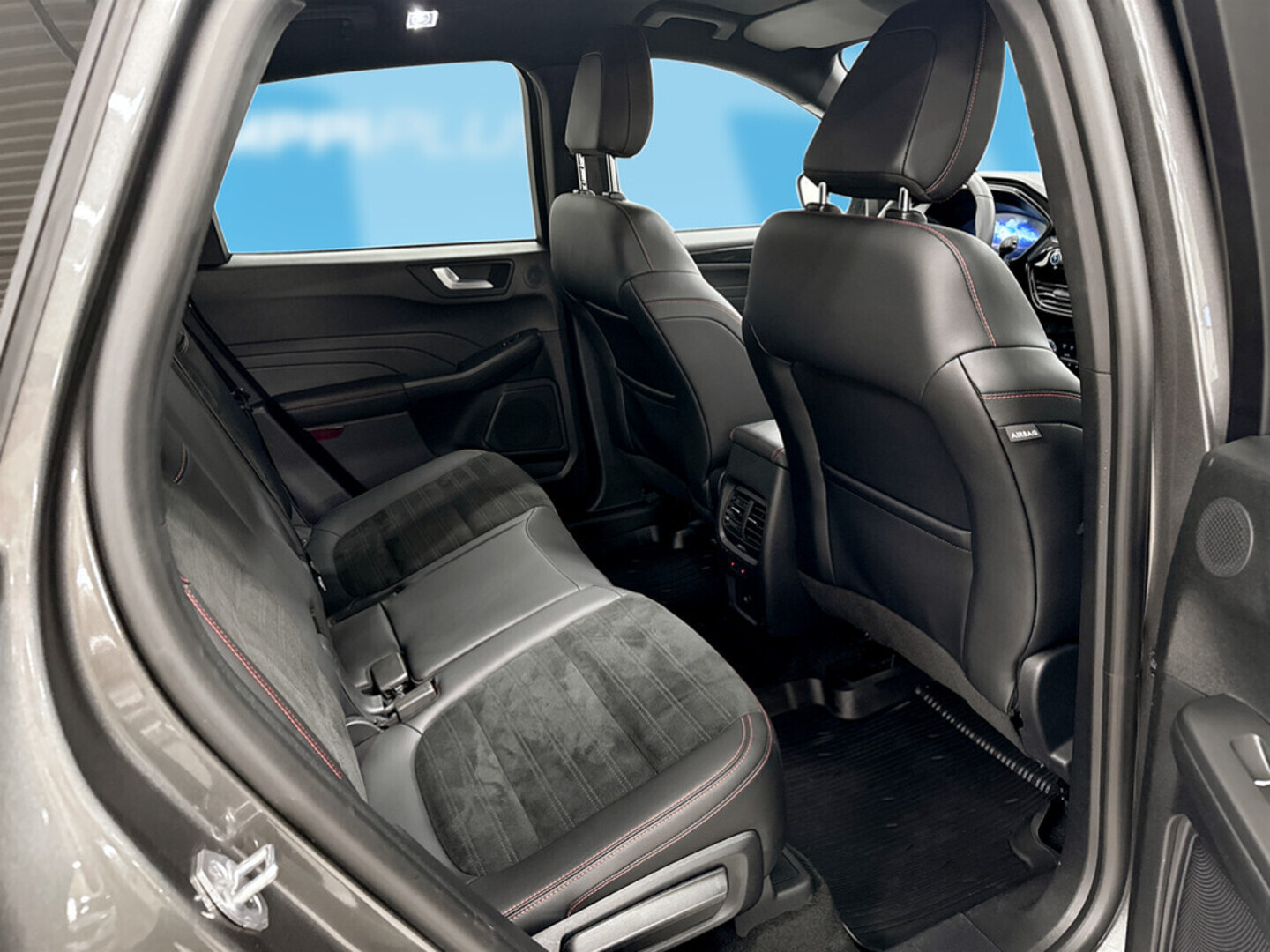 FORD Kuga 2023