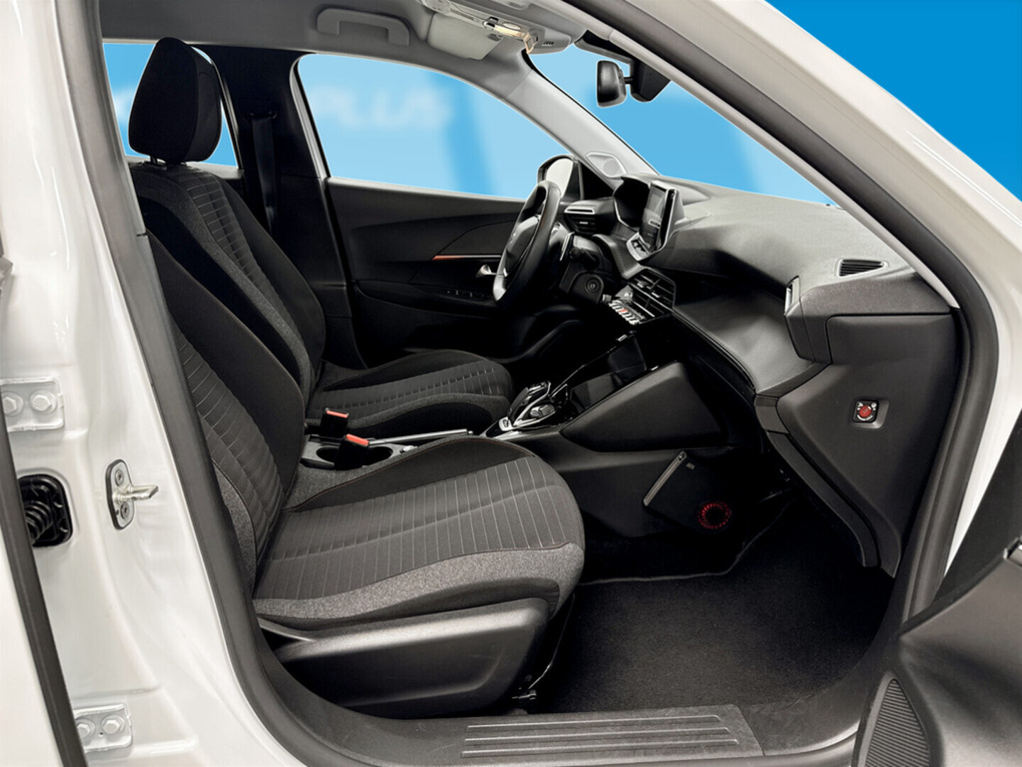 PEUGEOT 2008 2021
