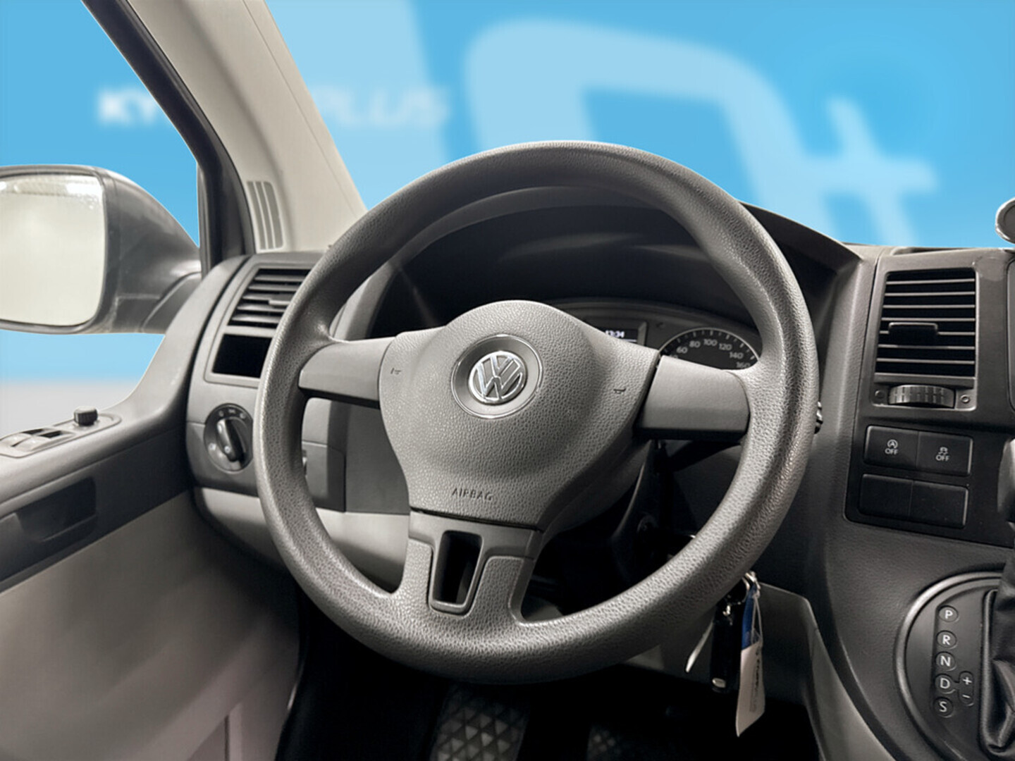 VOLKSWAGEN Transporter 2013